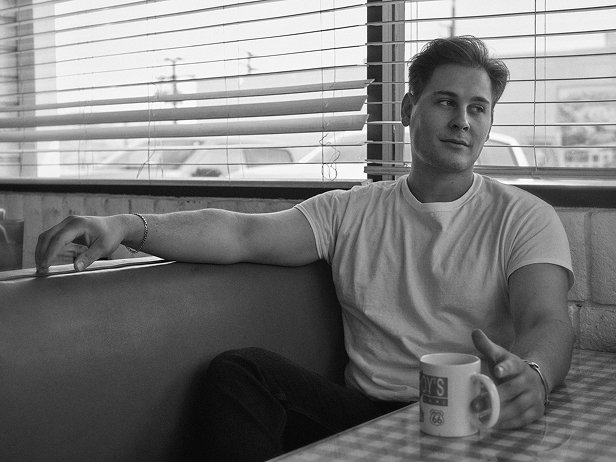 JC-01_CAMERON AND JULES_Barstow_286_Web Resolution 1.jpg