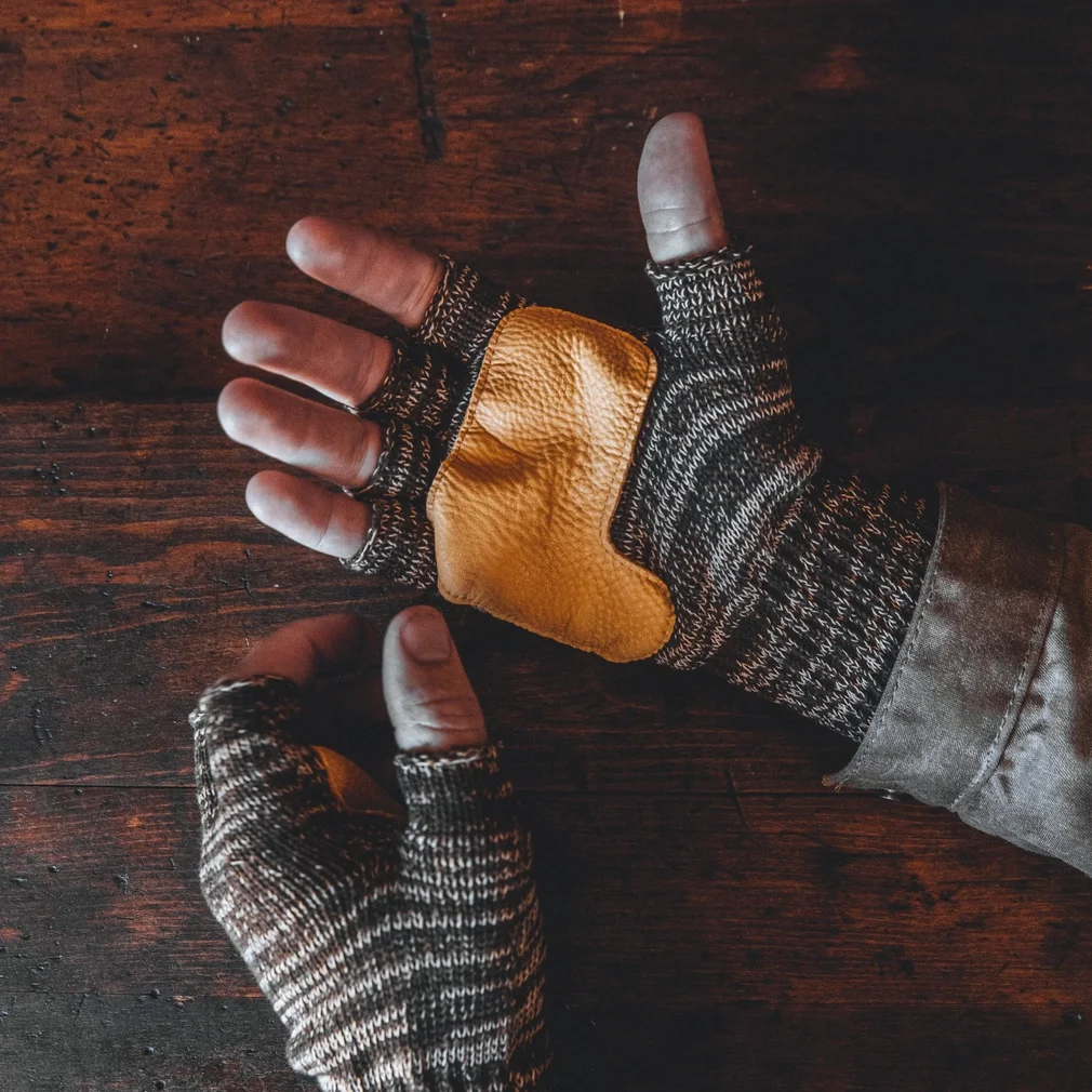 Fingerless Gloves - Desert & Natural Deerskin 1.webp