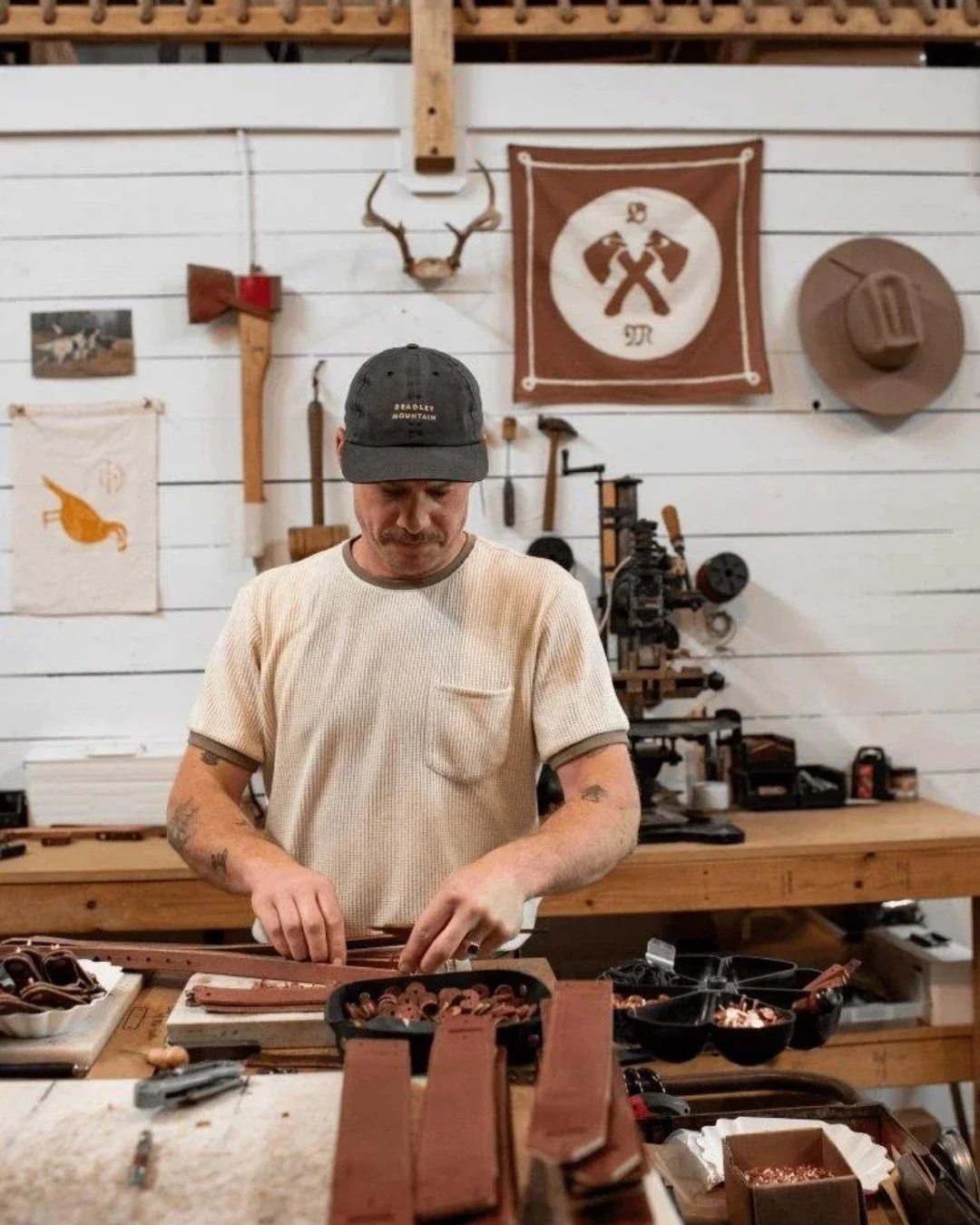 There is a difference between something made to sell and something made to last. @bradleymountain sits firmly in the second category.
ㅤ
Each piece is built with function in mind, but never at the expense of character. You can see the hand behind the 