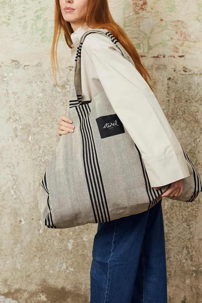 Burgos Maxi Twill Black Shopper Bag.webp