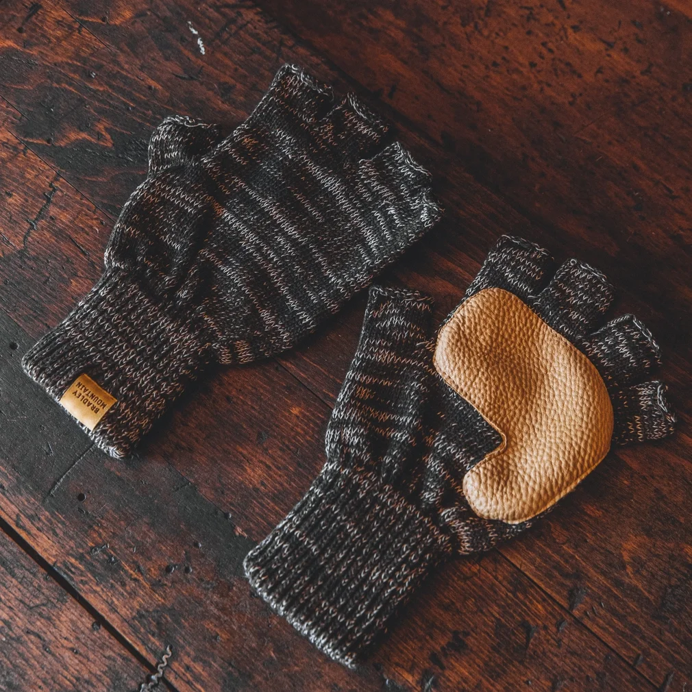 Fingerless Gloves - Desert & Natural Deerskin 2.webp