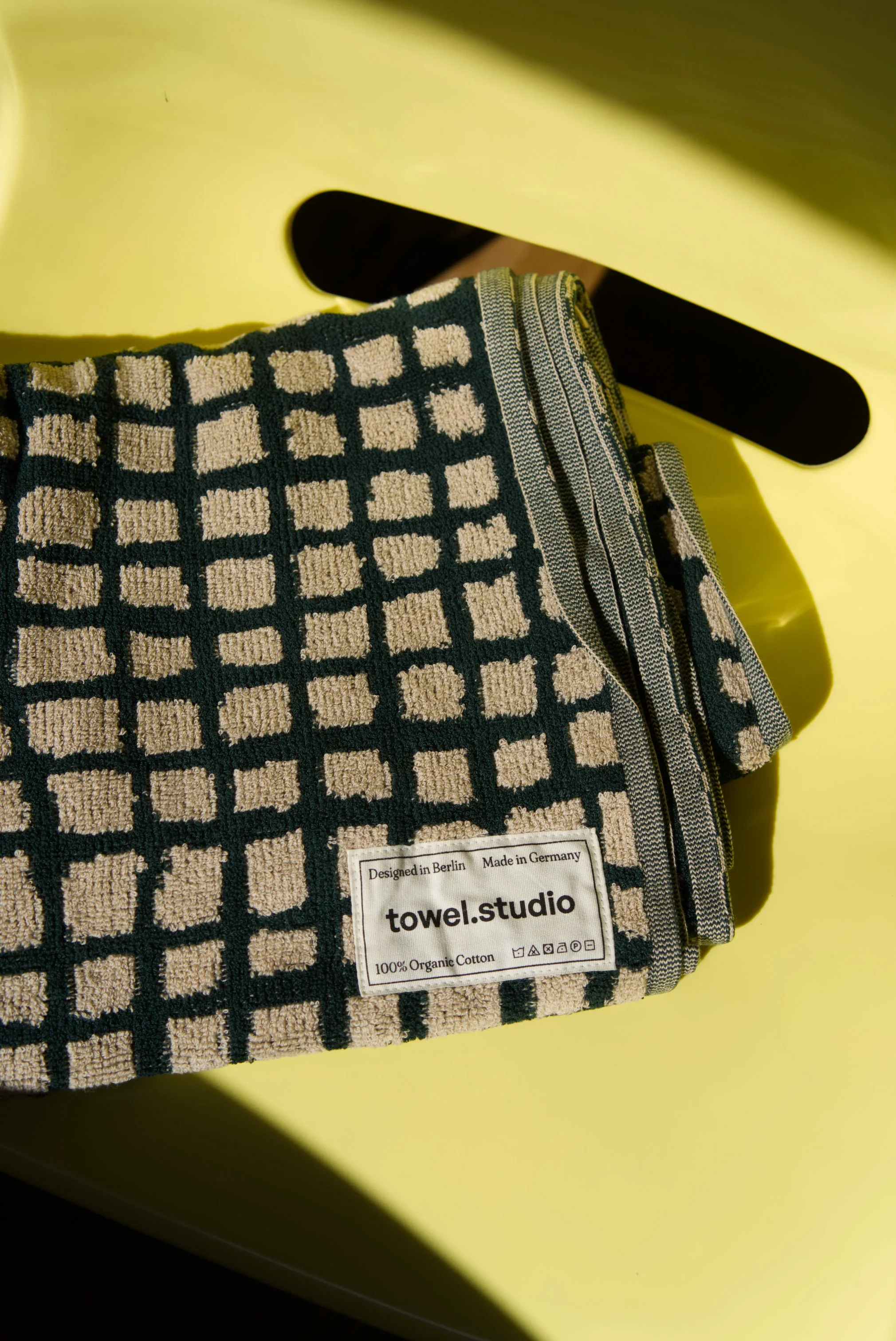 bold grid bath towel.webp