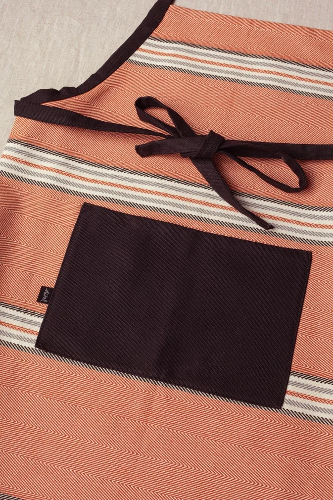 Burgos Clay Twill Apron 3.webp