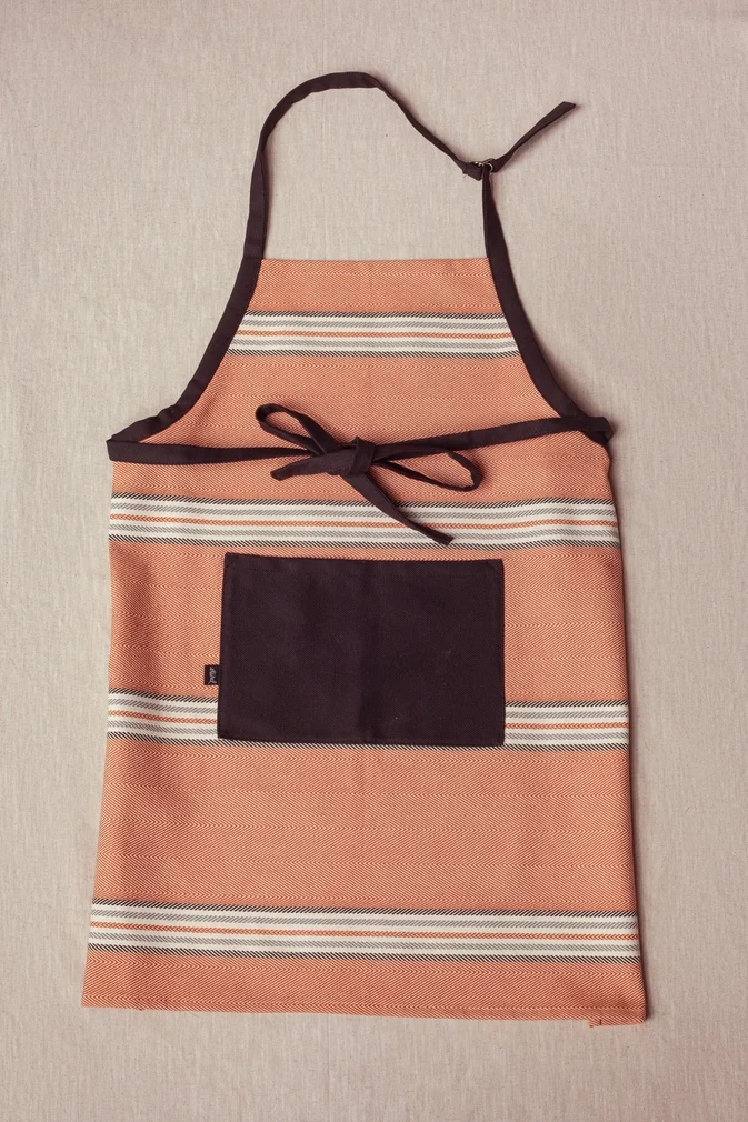 Burgos Clay Twill Apron 2.webp