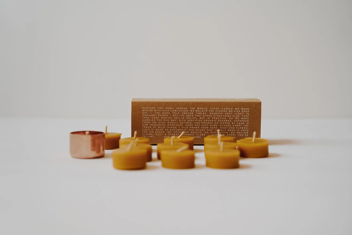 Organic Beeswax Tealights + 1 Solid Copper Cup.webp