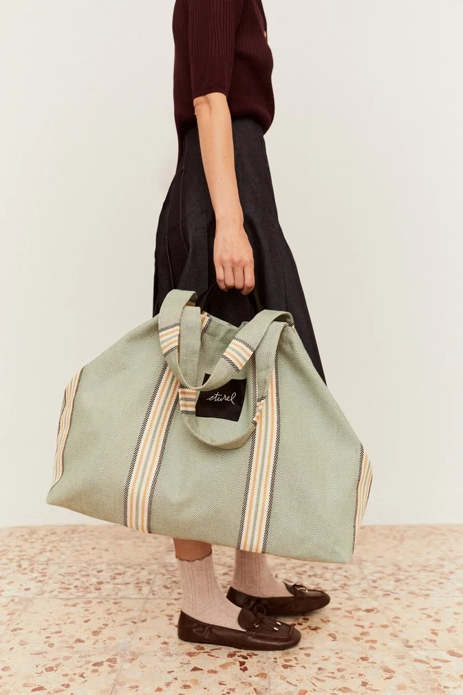 Maxi Shopper Bag in Green Burgos Twill 2.webp