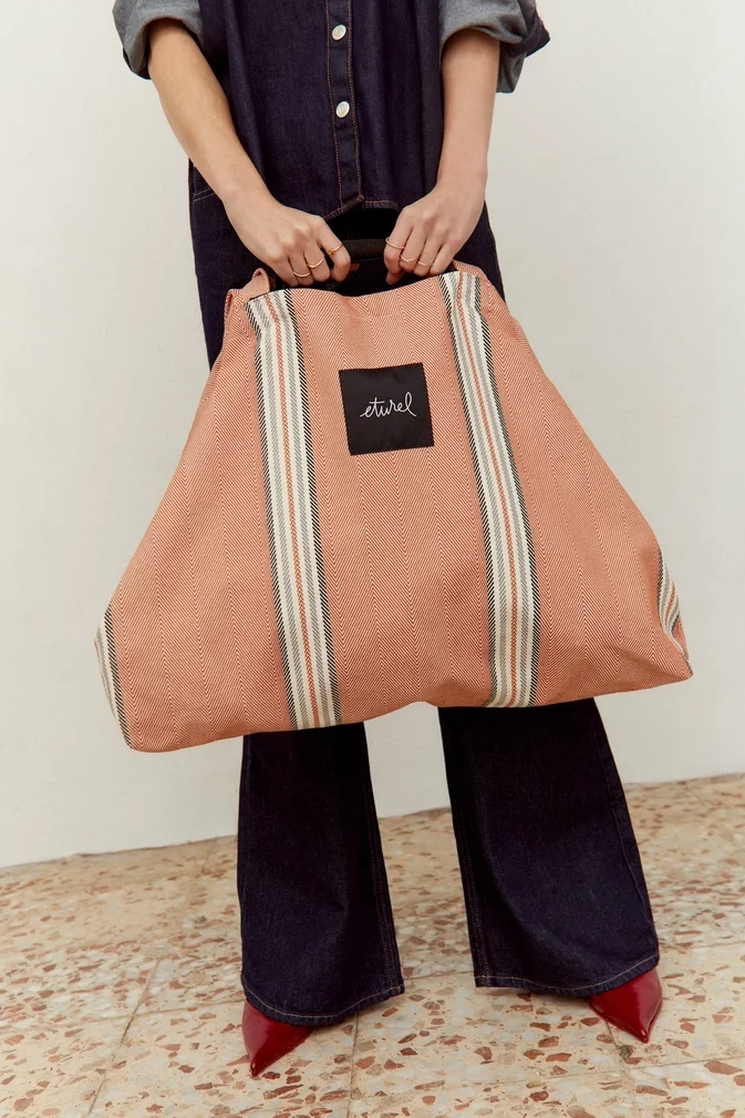 Maxi Shopper Bag in Burgundy Clay Twill.webp