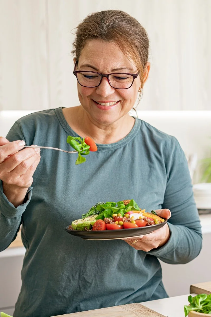 lady eating salad
