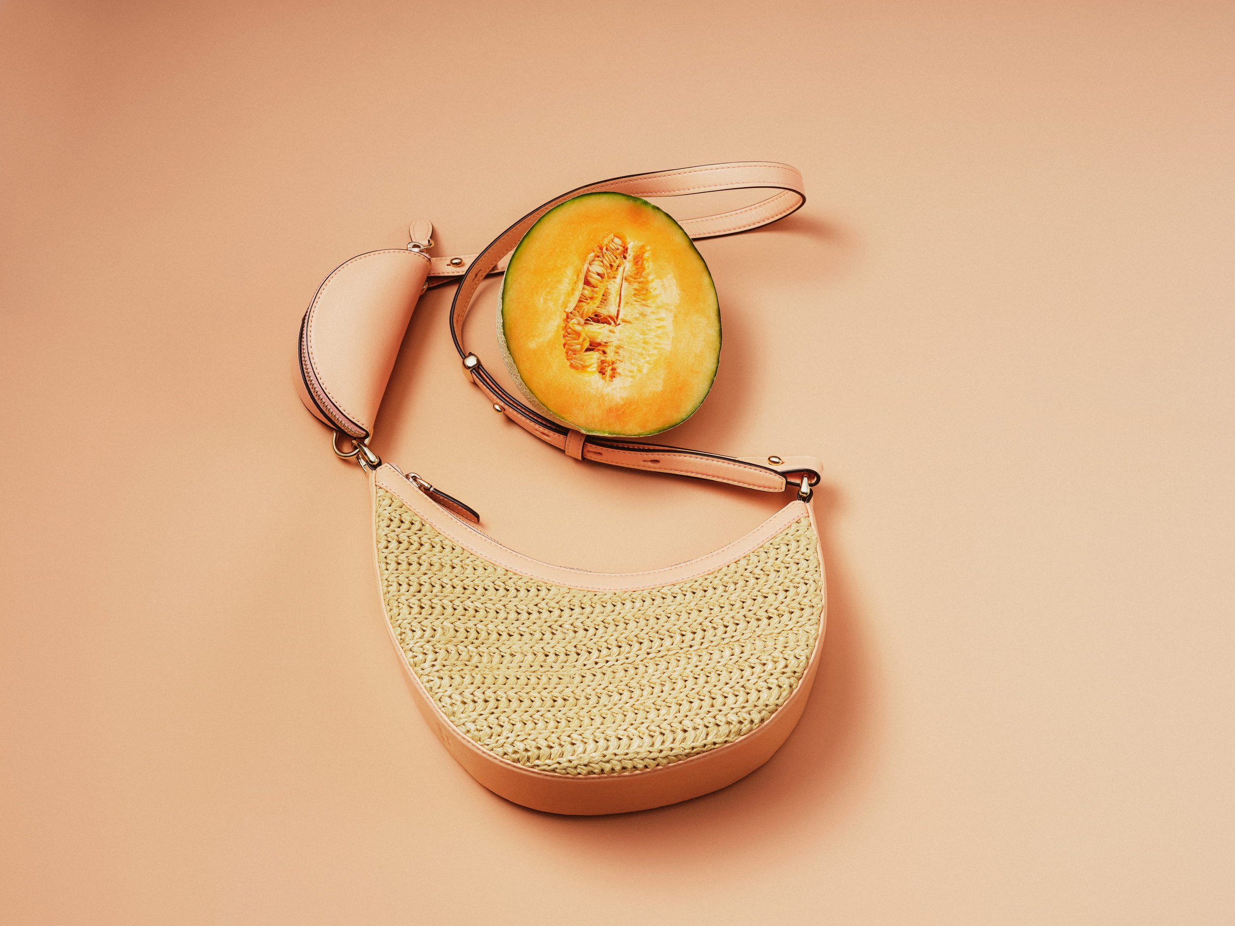 251201_KateSpade_Shot08_V0.jpg