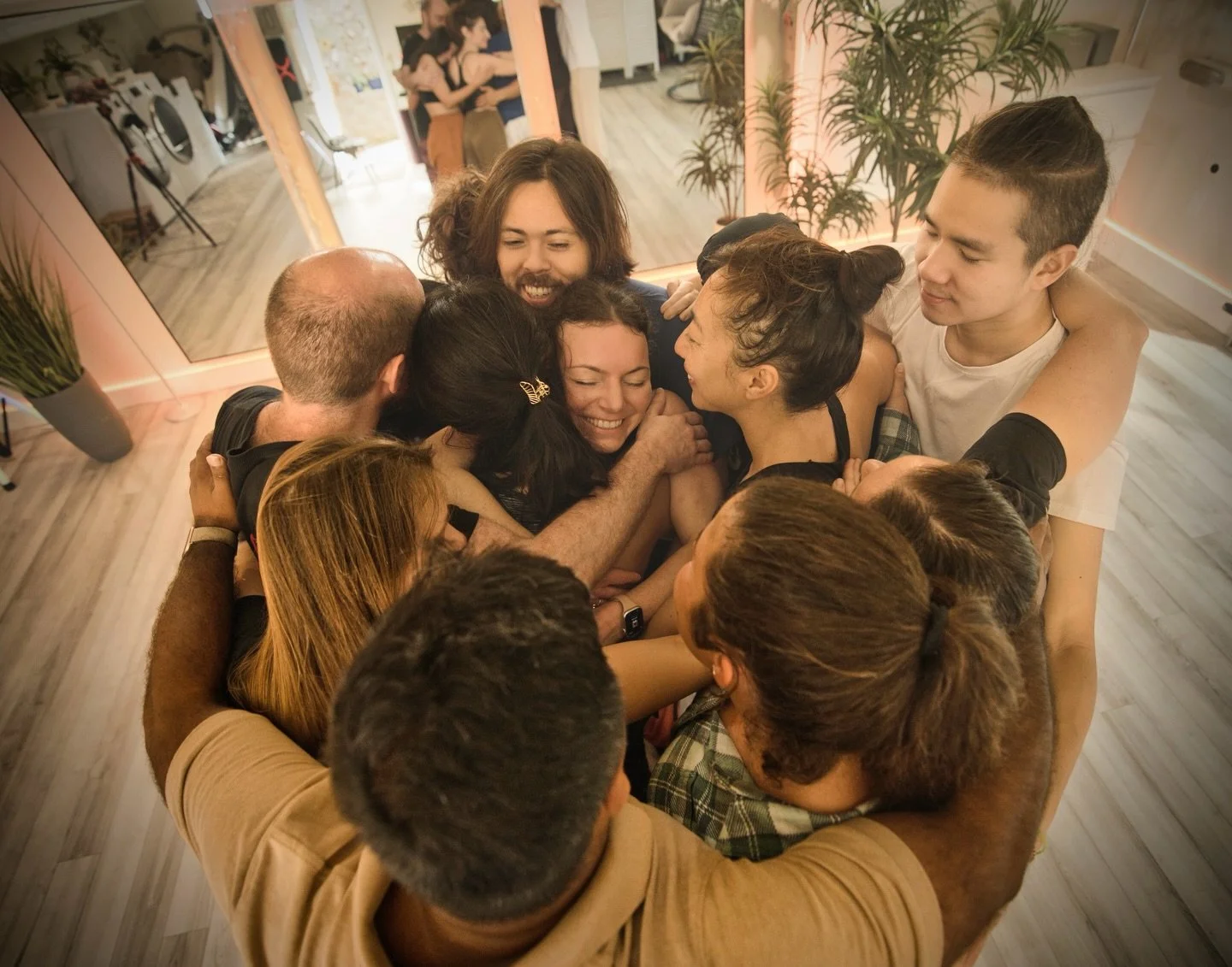 Appreciating the beautiful souls in my life, the ones who truly show up, who bring warmth, depth, and meaning into every shared moment 🥰 

Community is something I hold close to my heart. Being able to share what we love, to hold space for one anoth