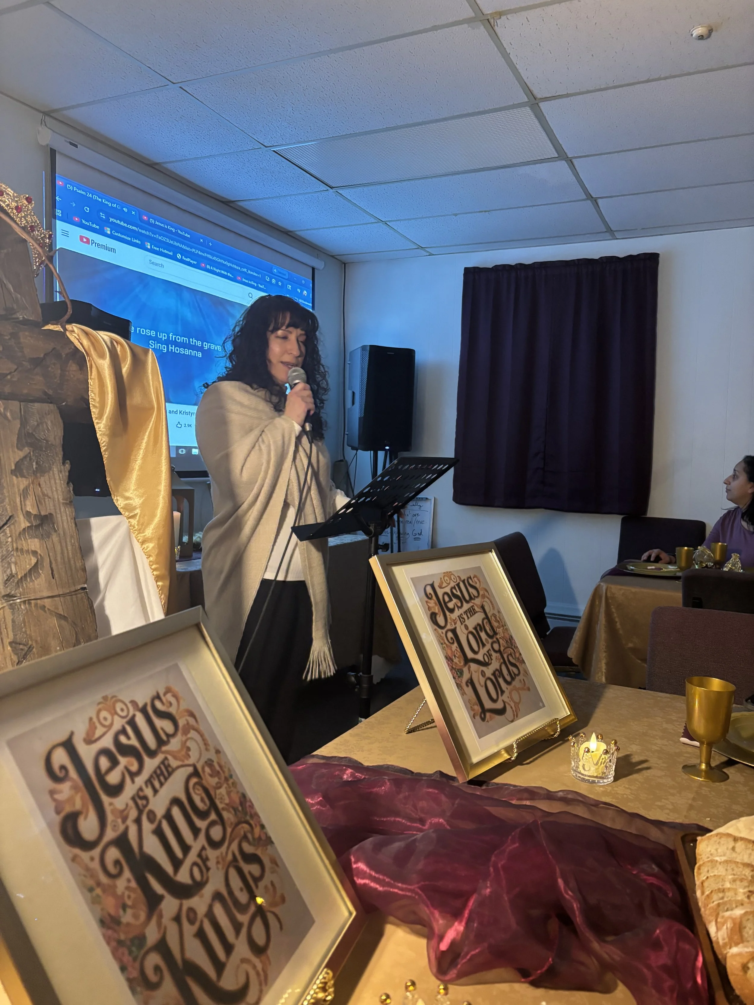 At A Night With the King, we stepped into a night focused on our King of kings, with authentic food, music, scenery, and heart postures that reflected how it was when Jesus Christ walked this earth.