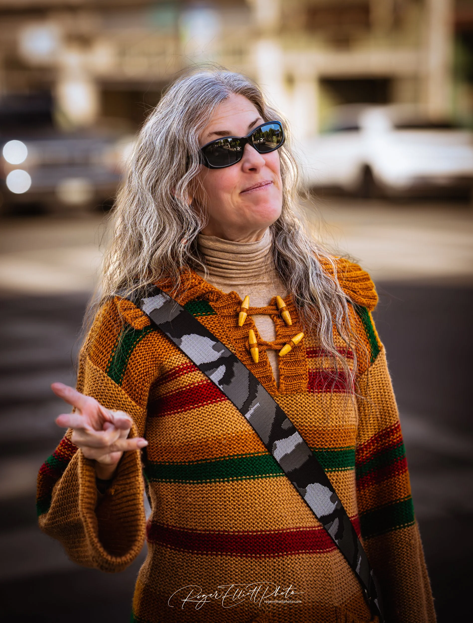 Sunglasses_Peace_RTPortraits1.jpg