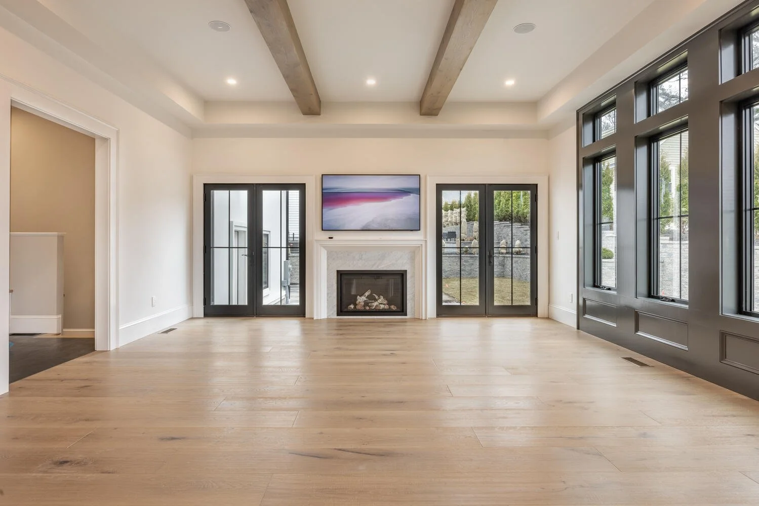 Pne Gdns Wy Milton MA 02186-large-026-034-Family Room7-1500x1000-72dpi.jpeg