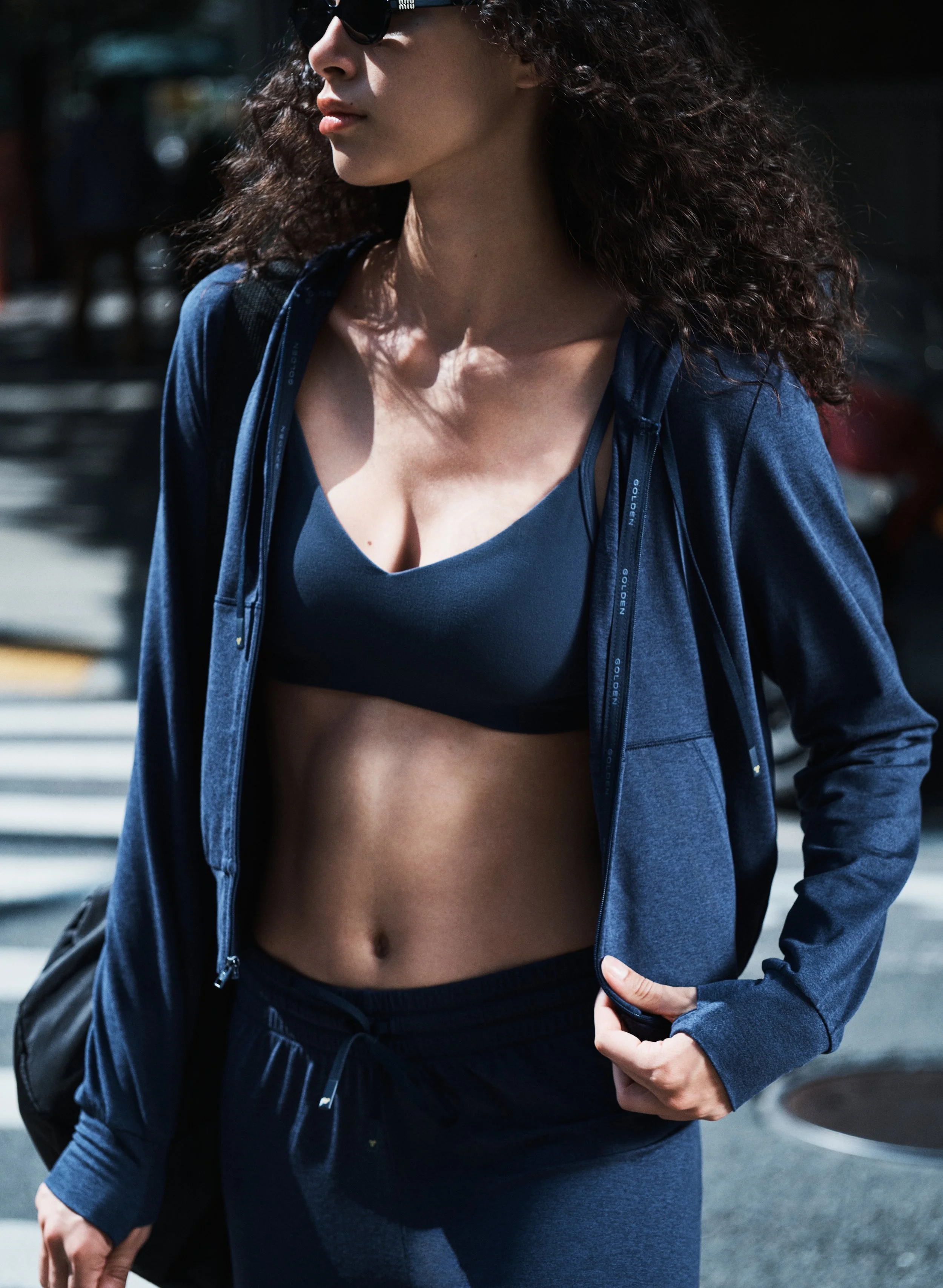 02_Aritzia-WI24-Golden_105_FIN (1).jpg
