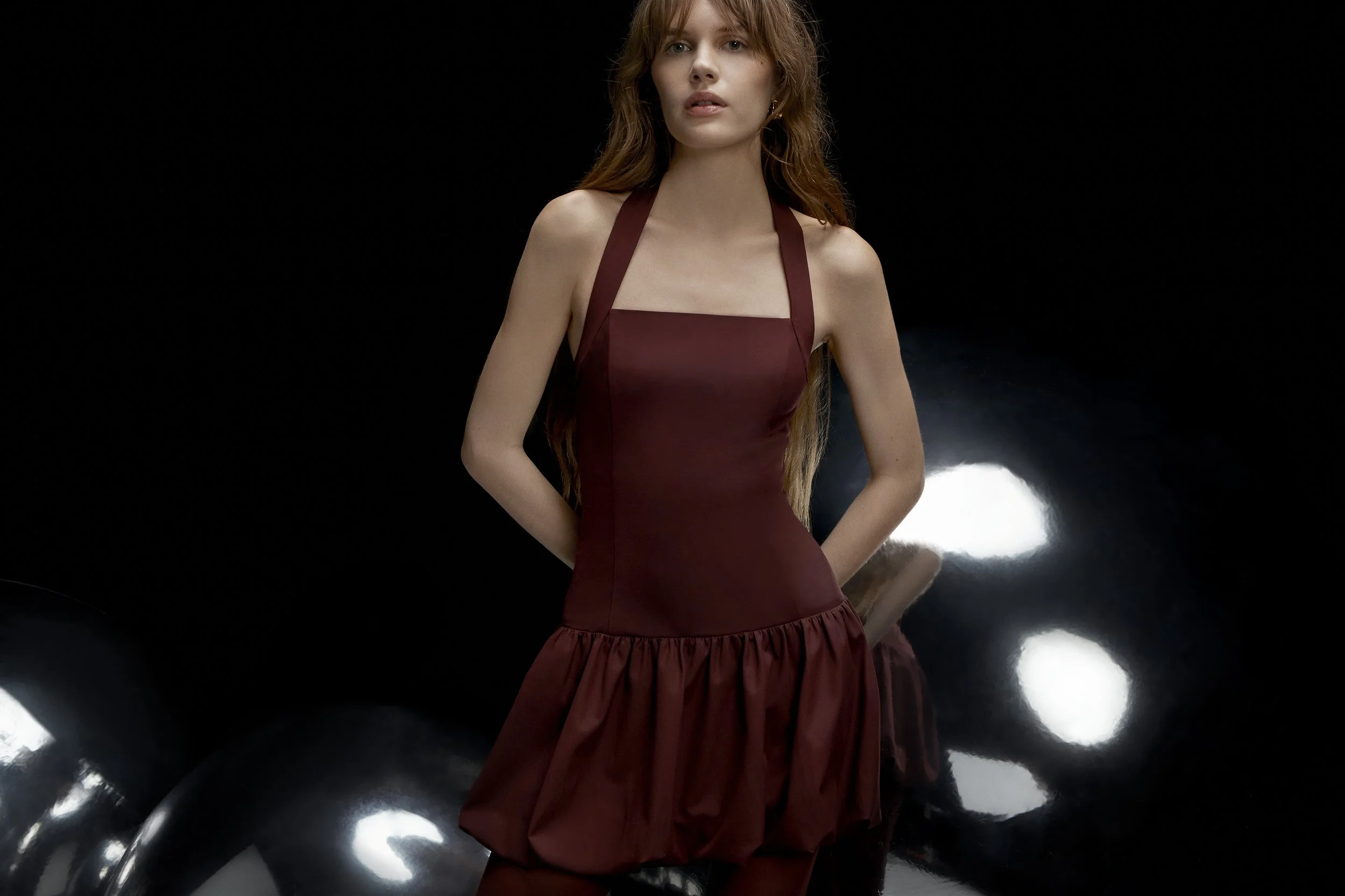 R195_THO_LOOK32_240925-26_ARITZIA_W24-HOLIDAY_LMT_050_FNL.jpg