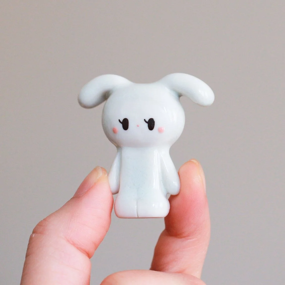Messenger_Holding-17.jpg