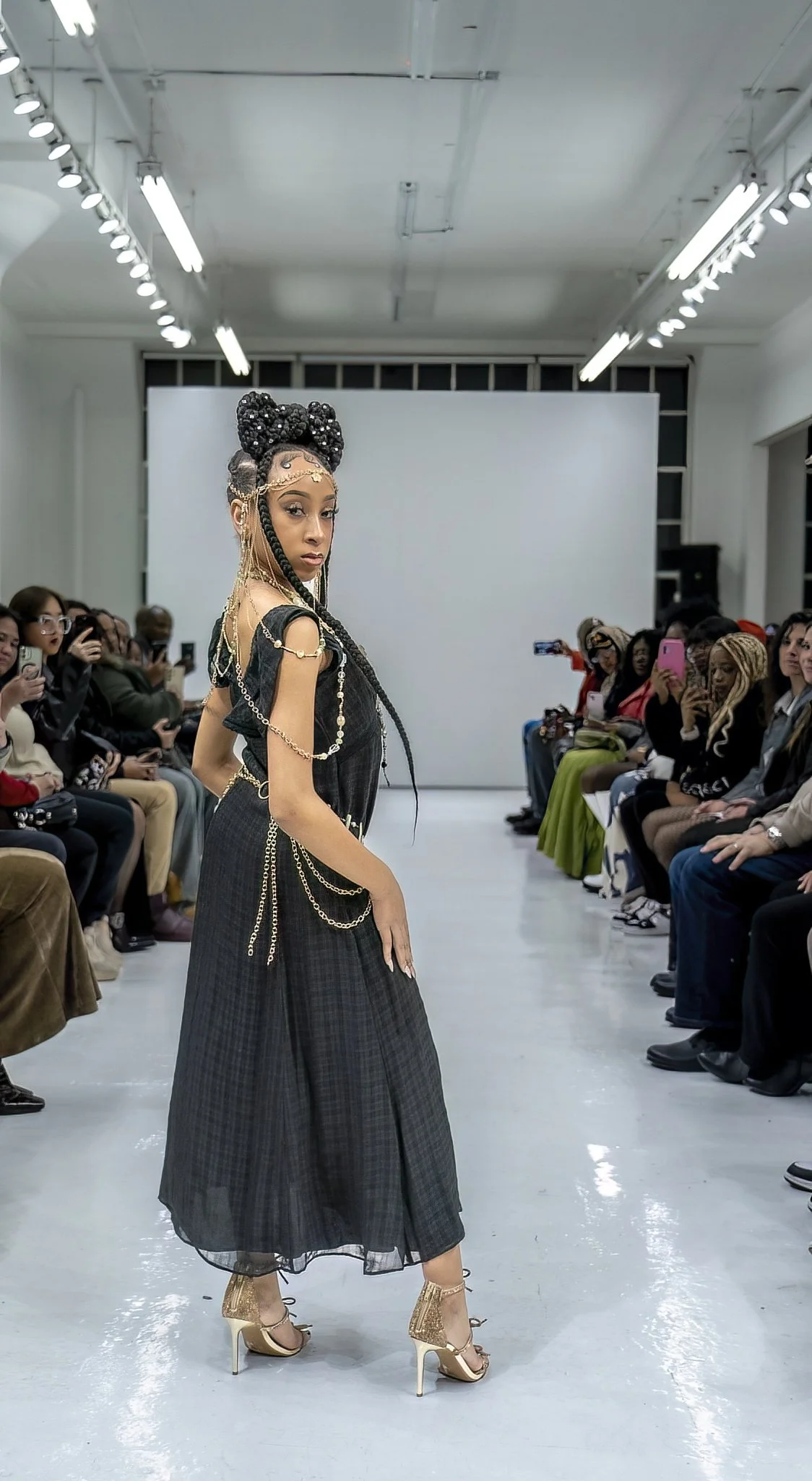 Unieke Mode 7_30 show (56)-Joshlaptop.jpg