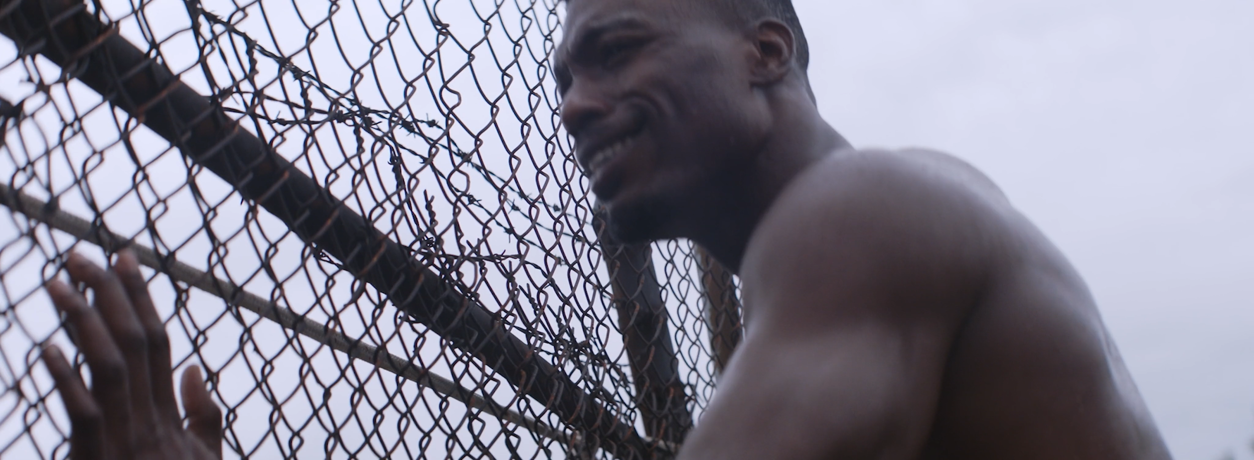 2xu_-_1000_miles_v4 (2160p).30_01.Still005.png