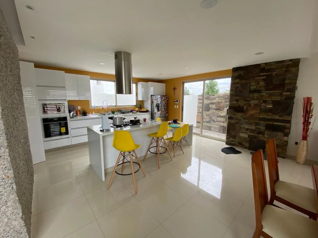 WhatsApp Image 2024-10-14 at 12.21.41 PM (5).jpeg