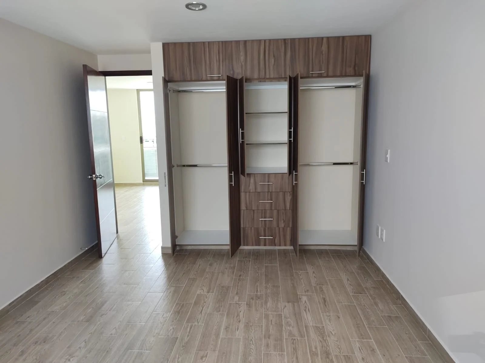 WhatsApp Image 2024-10-14 at 8.26.01 PM (4).jpeg