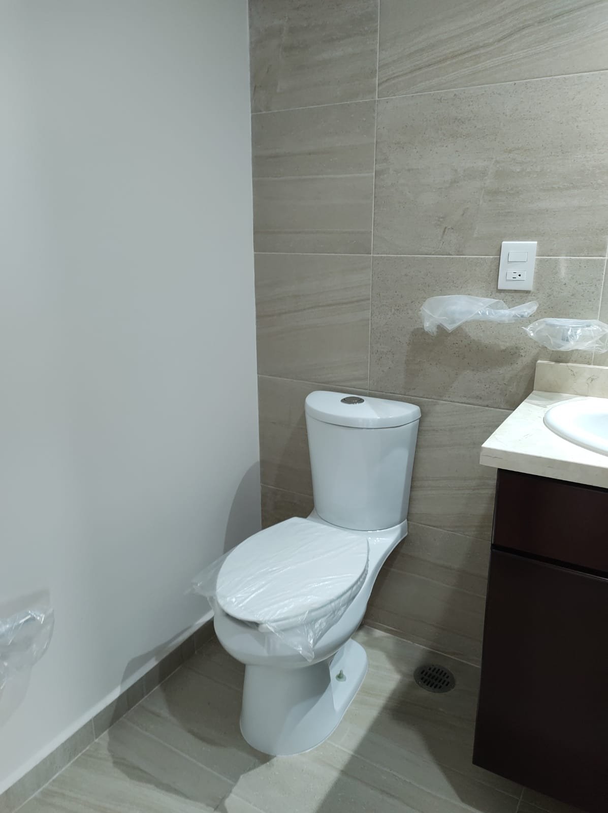 WhatsApp Image 2024-10-14 at 8.26.01 PM (6).jpeg