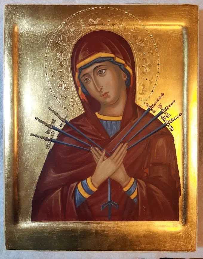 2019 - Icon of the Mother of God of the Seven Arrows
18 cm x 14 cm
Materials: Wooden panels, mineral pigments, egg tempera, and genuine gold leaves.