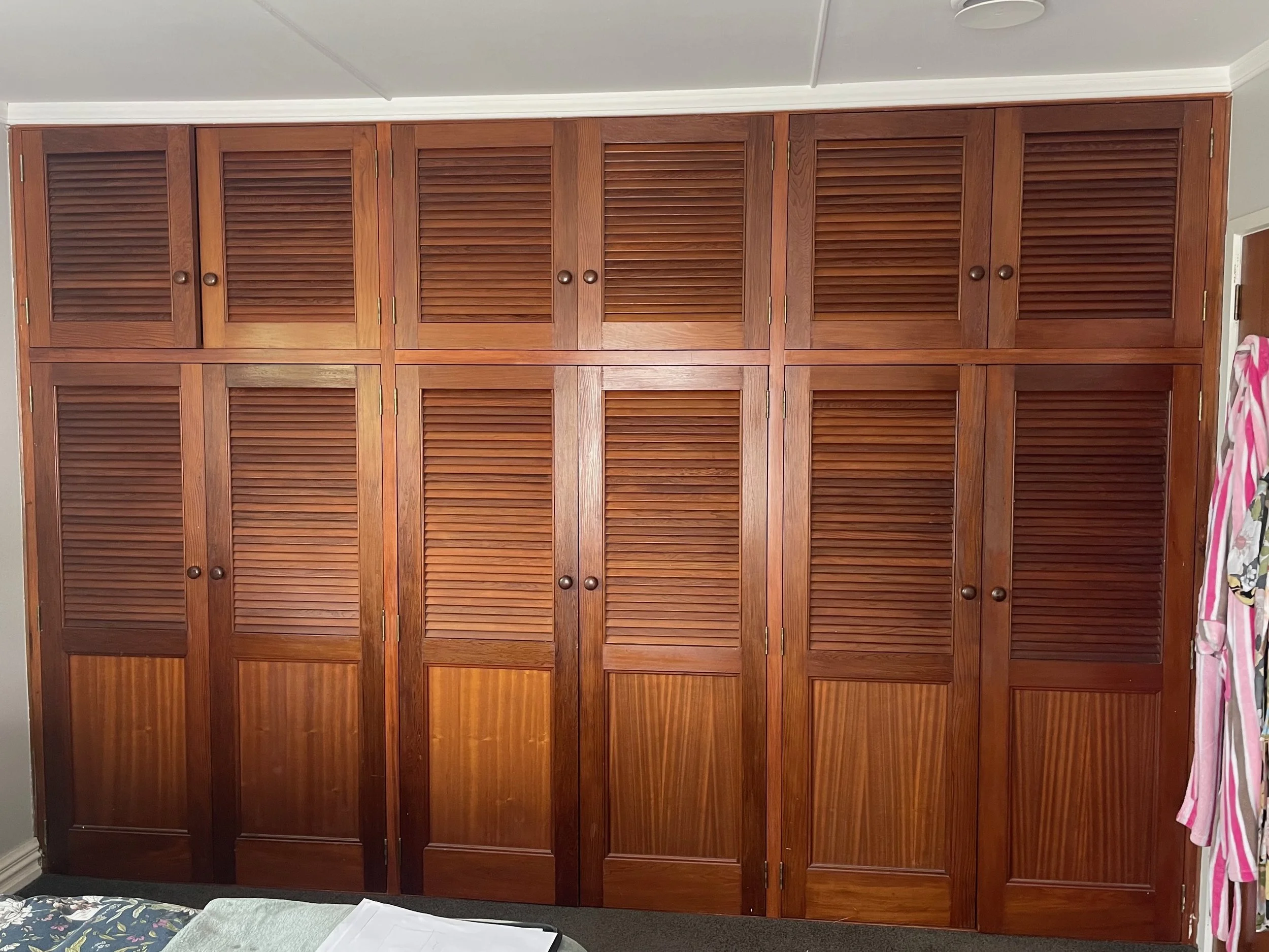 pre-renovation wardrobe