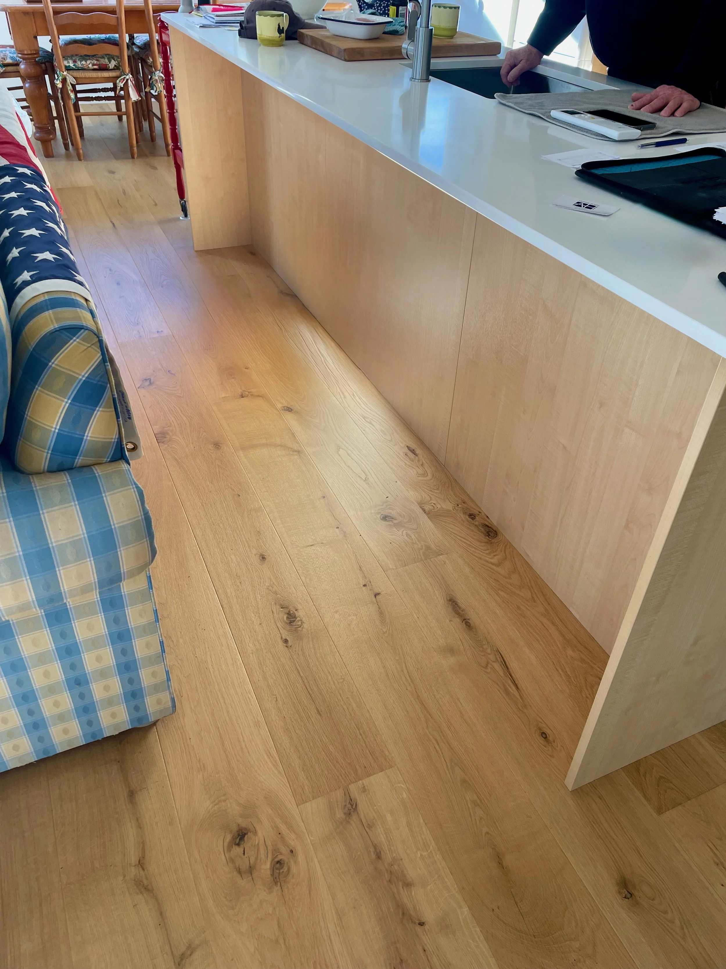 pre-renovation breakfast bar storage