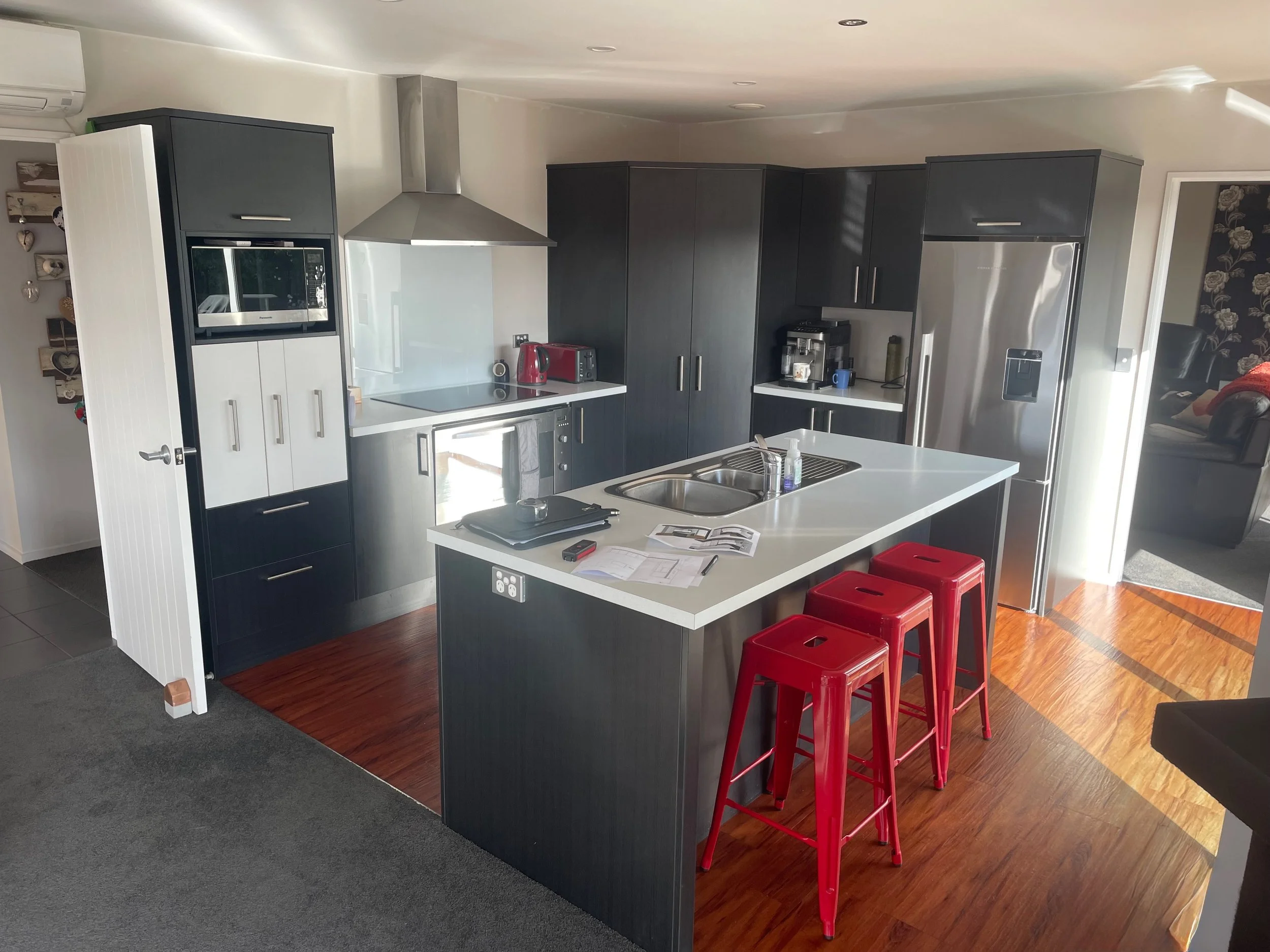 Kitchen before renovation