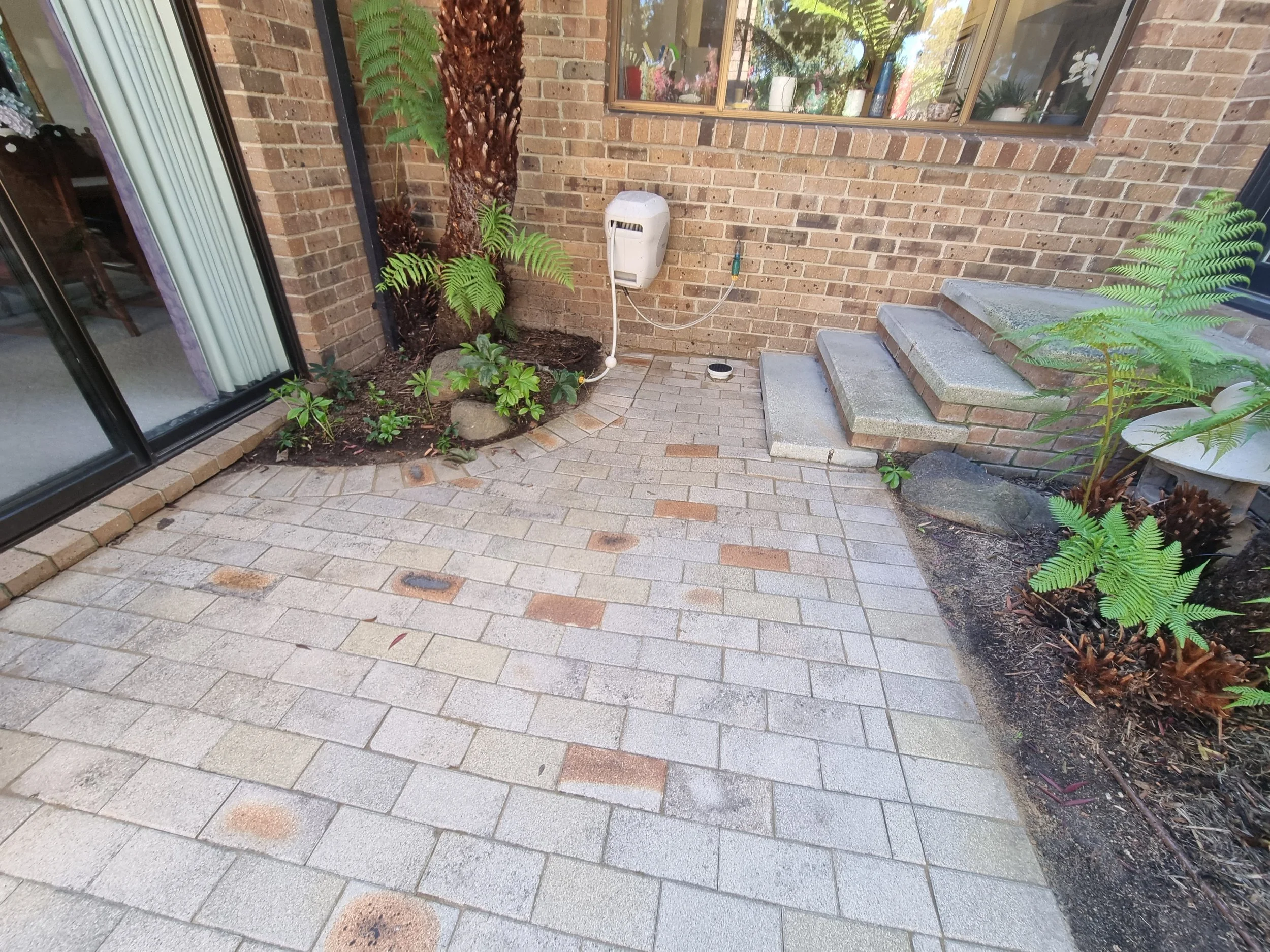 A freshly cleaned and resanded patio in canberra
