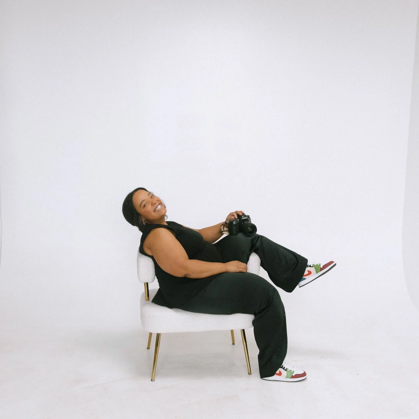 Hey there besties! ✨

Took sometime to snap a few updated pictures because mommas not pregnant anymore y&rsquo;all!!!!!!! 

Boy am I so grateful for my sweet little faces but being pregnant the last two years taking photos definitely took its toll on