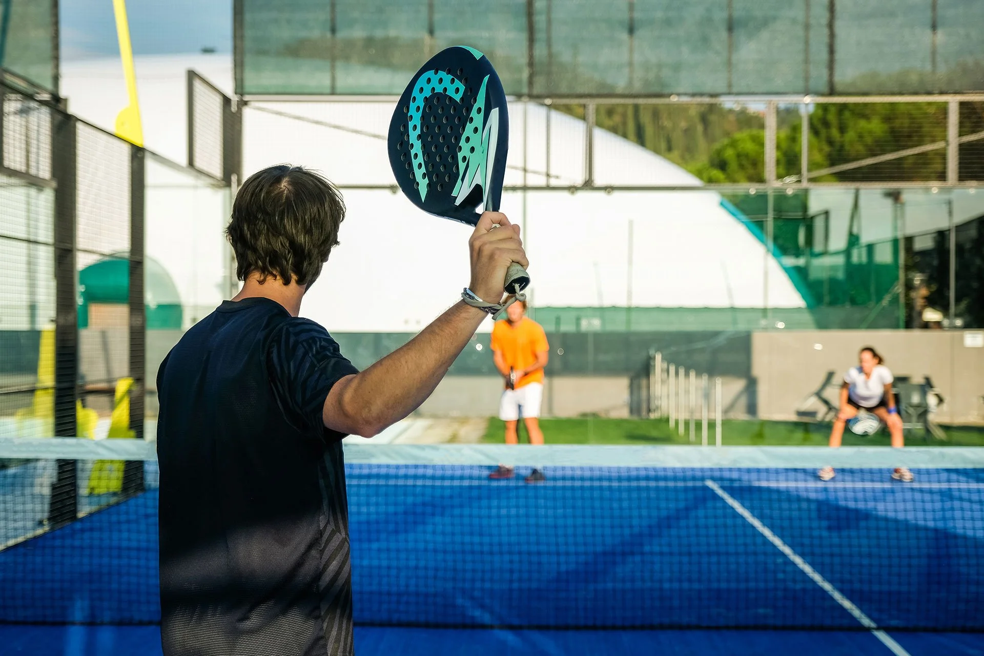 Body Serve in Padel (Complete Practical Guide)