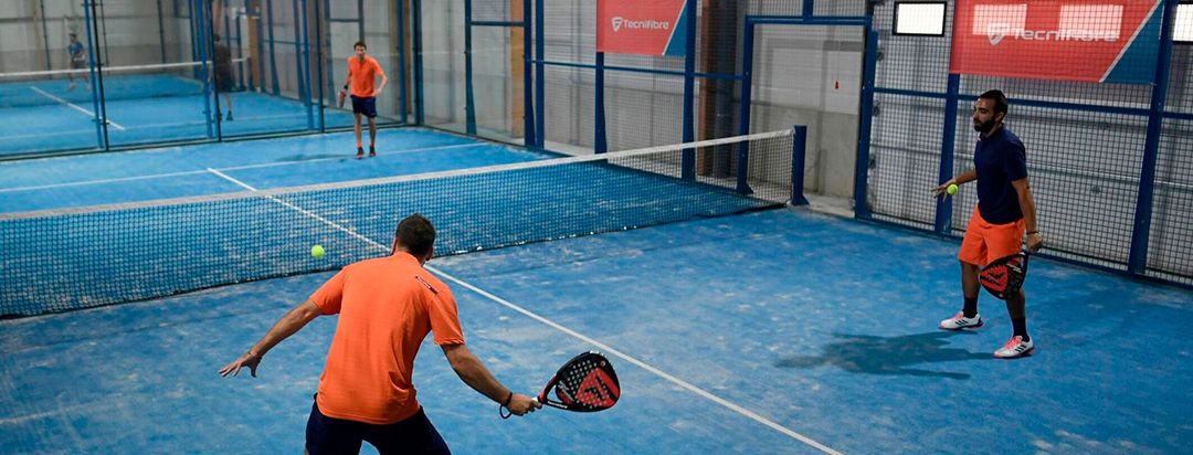Wide Serve in Padel (Simple Practical Guide)