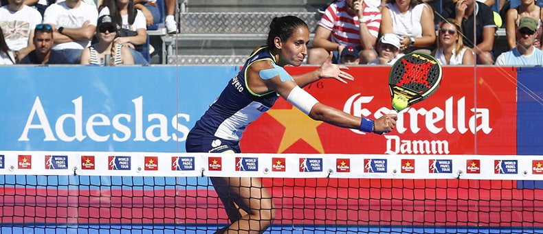 Backhand Volley in Padel: How to Hit with Control, Power, and Precision