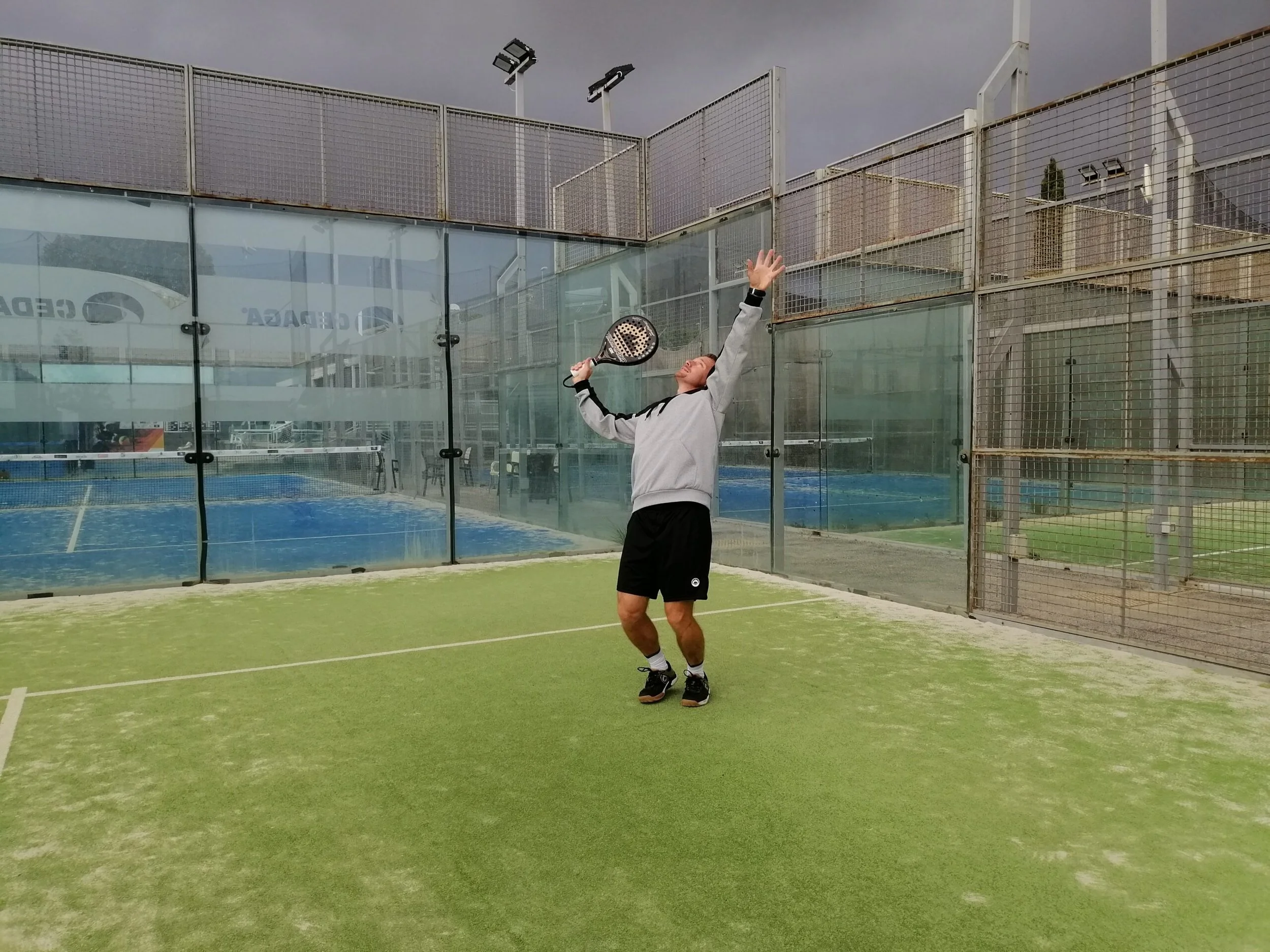 Master the Rulo: Step-by-Step Guide to Hitting Perfect Top-Spin Shots in Padel
