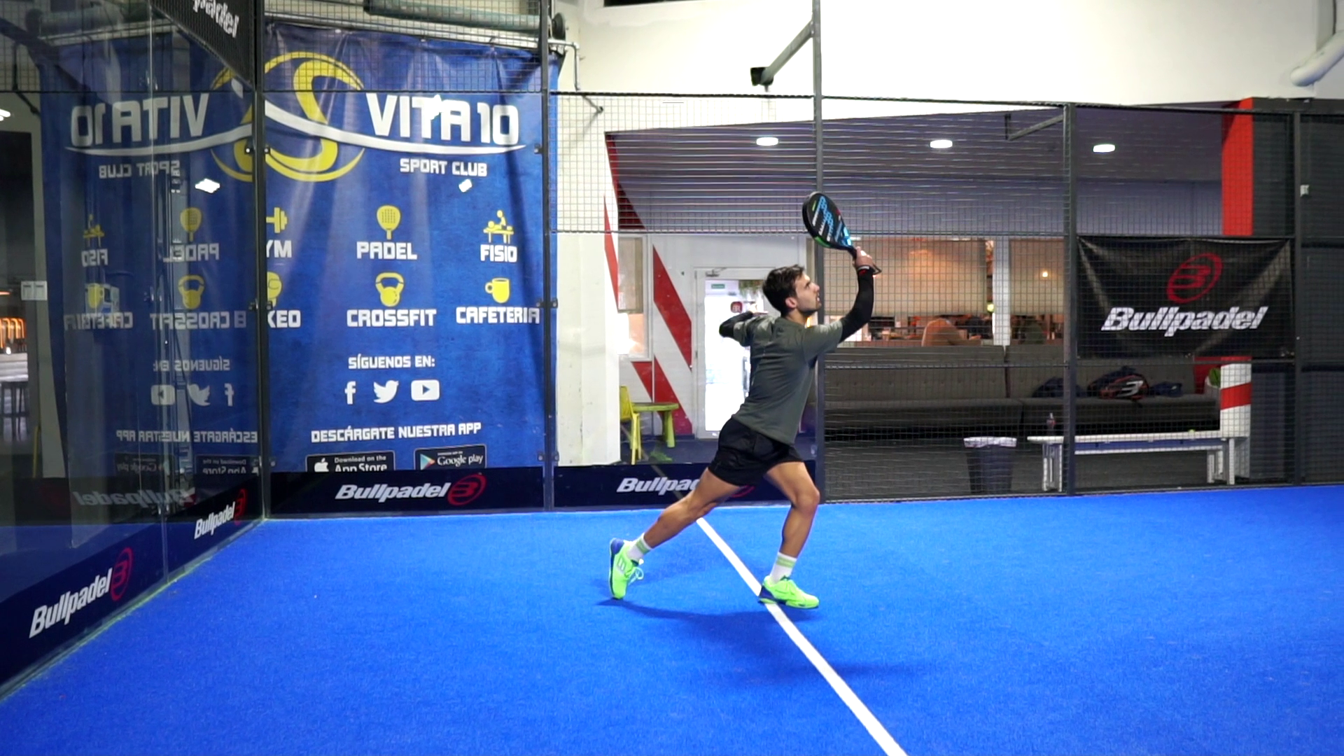 Standard Defensive Lob in Padel: How to Reset the Point and Regain Control