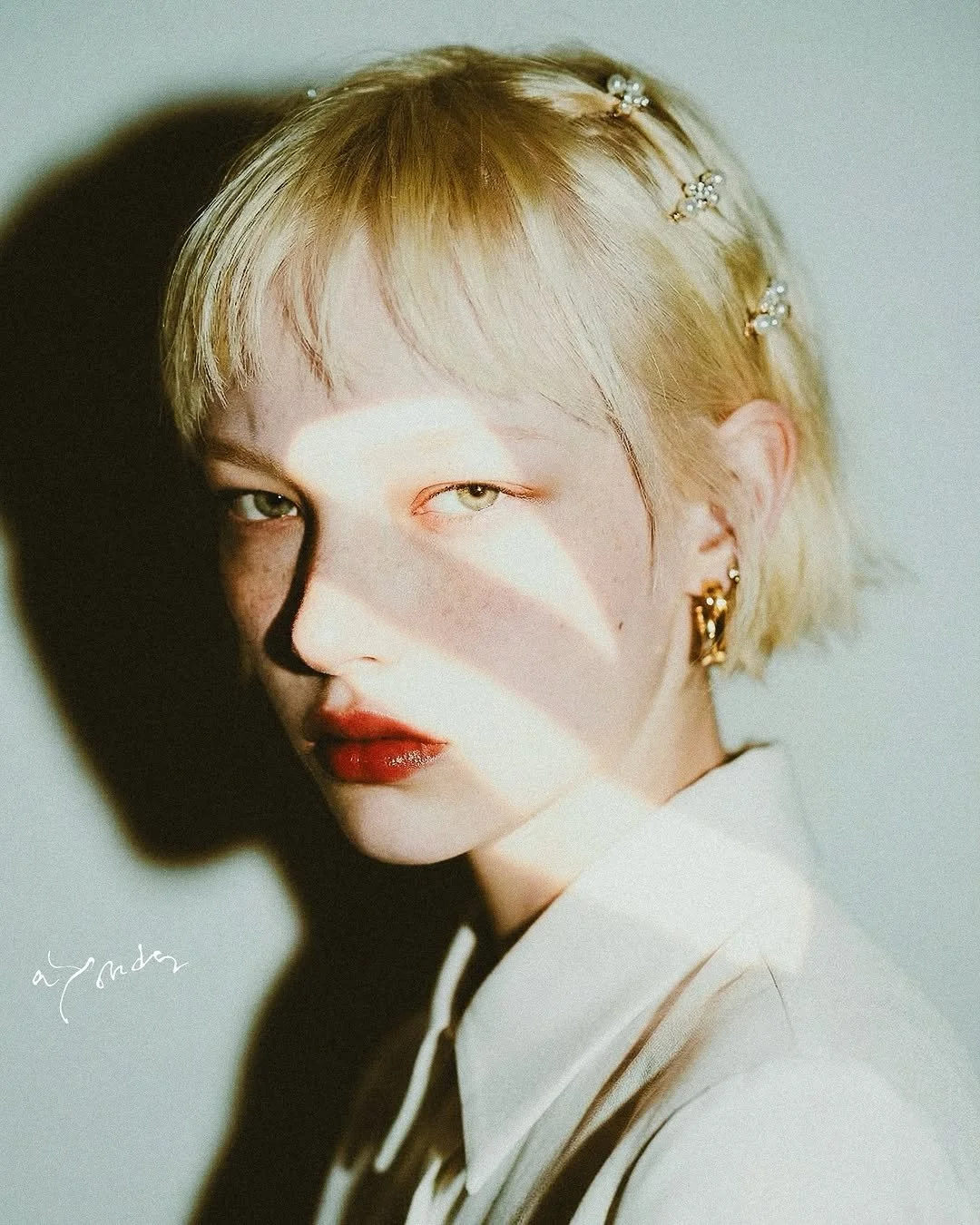 Still, before words 1