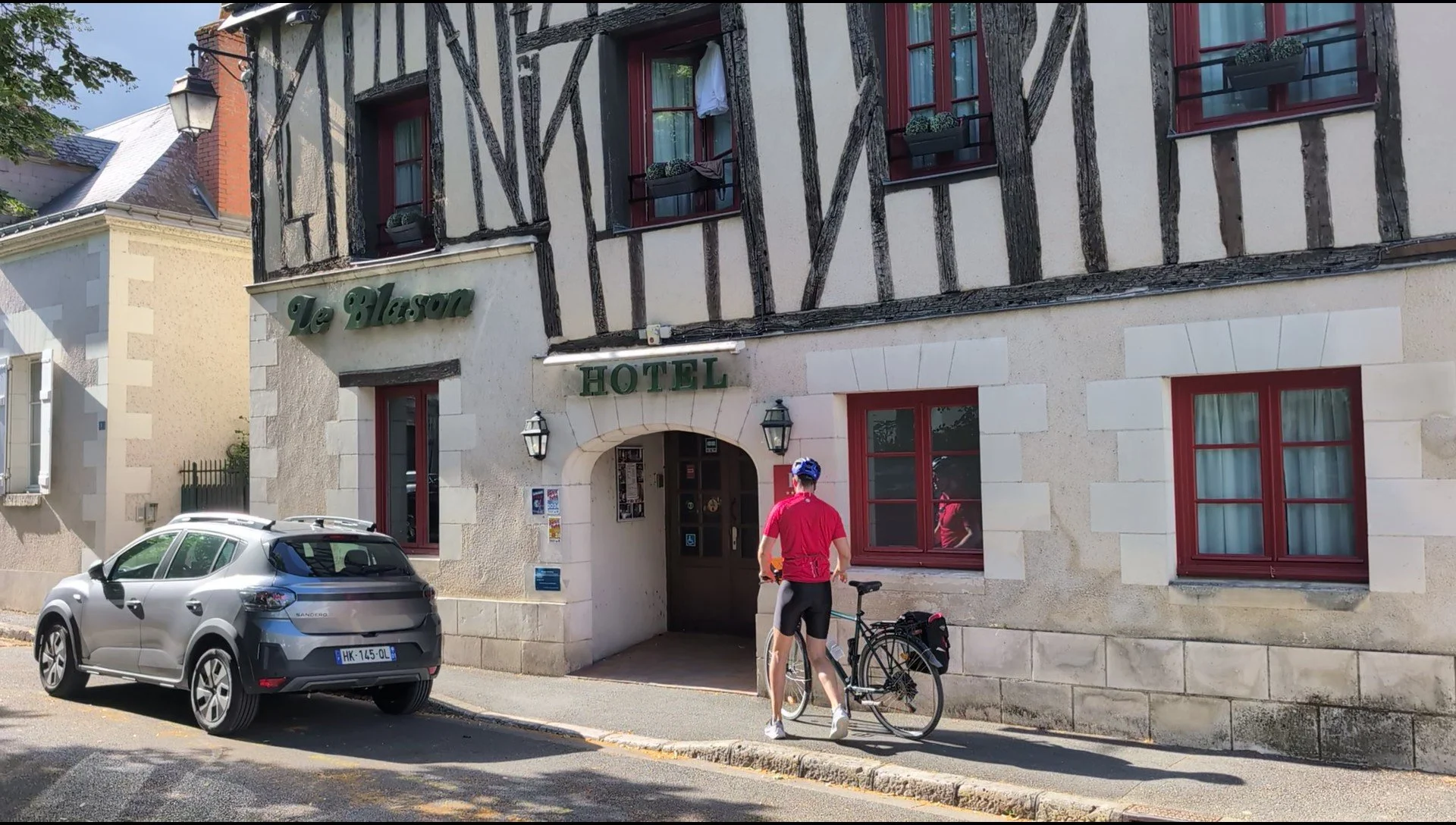 Arrival at Hotel Le Blason, Amboise