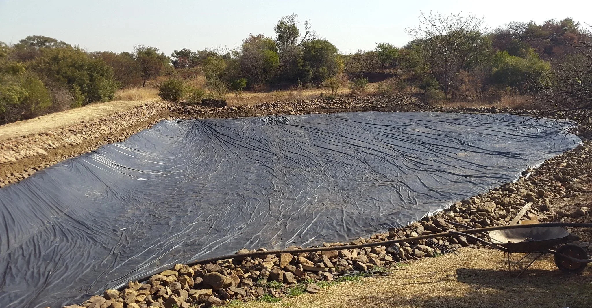 1200sqm-550gsm-reinforced-pvc-ornamental-dam.jpg