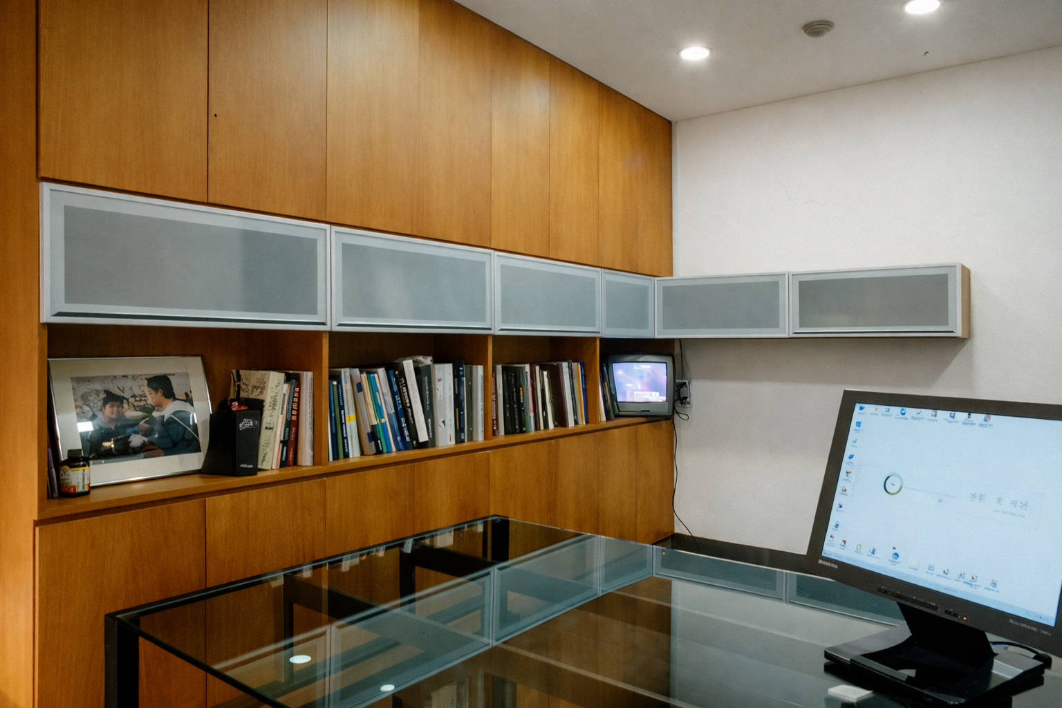 ChatGPT Image Jan 22, 2026, 04_38_36 PM.png