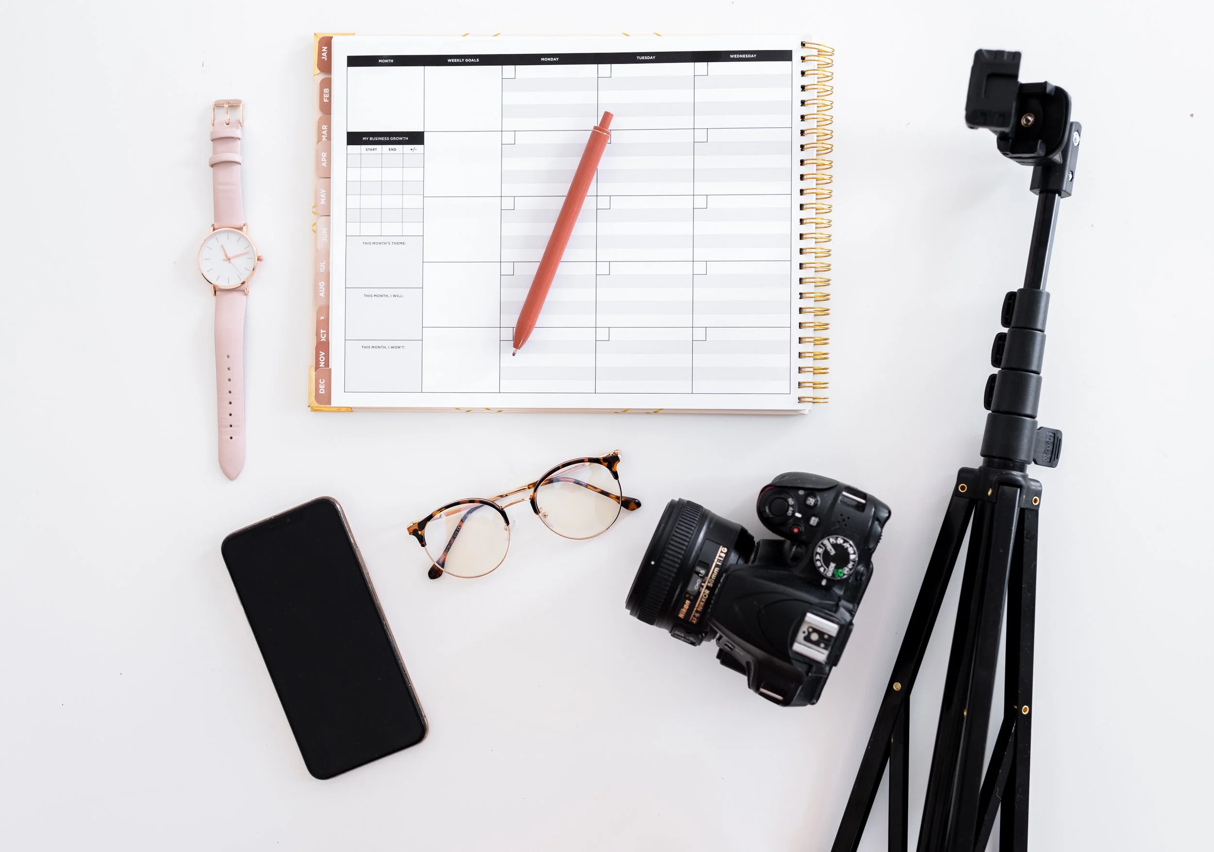 How to Use Photoshoot Behind the Scenes in Your Content