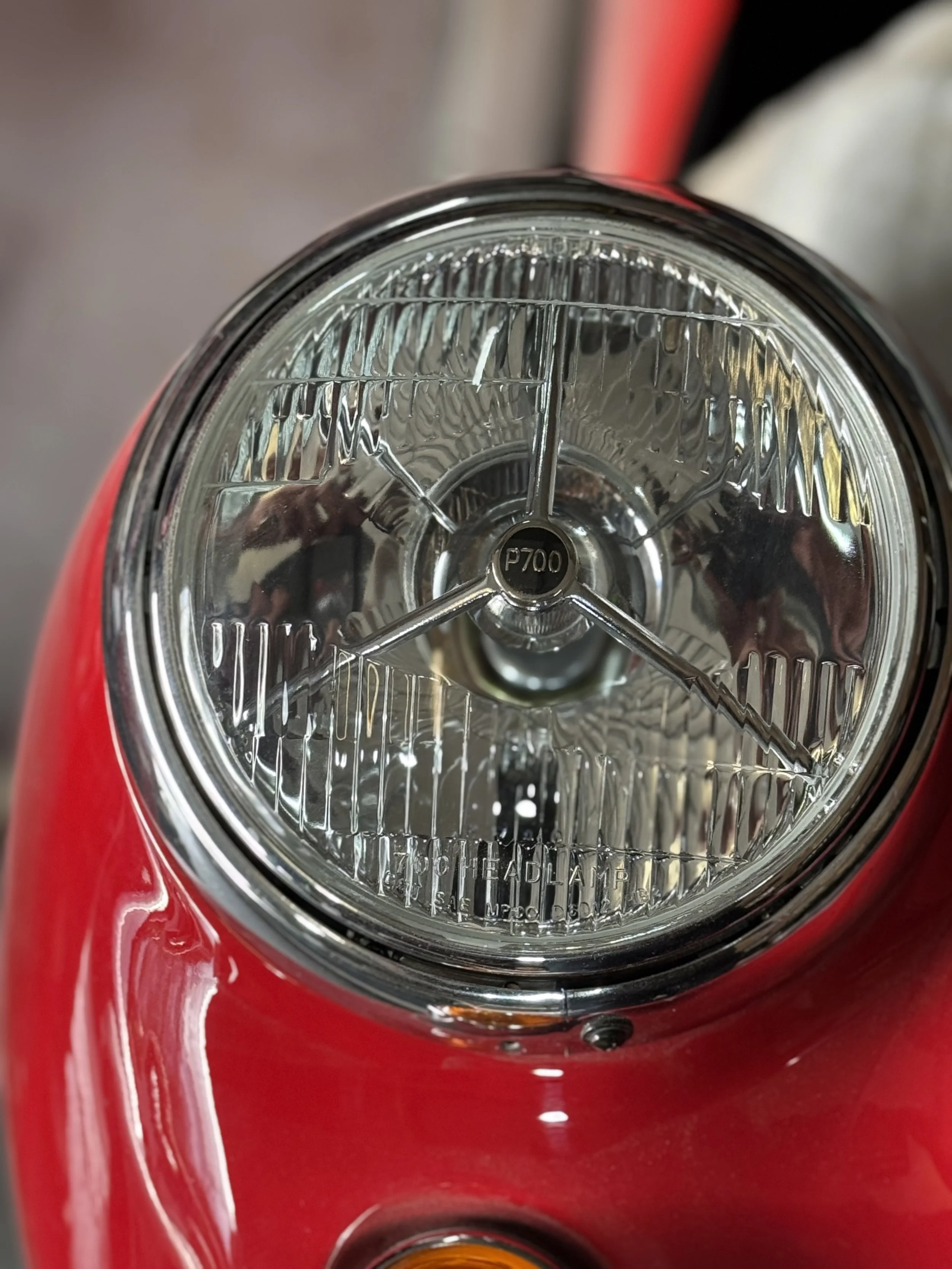 P700 headlight (7 inch)