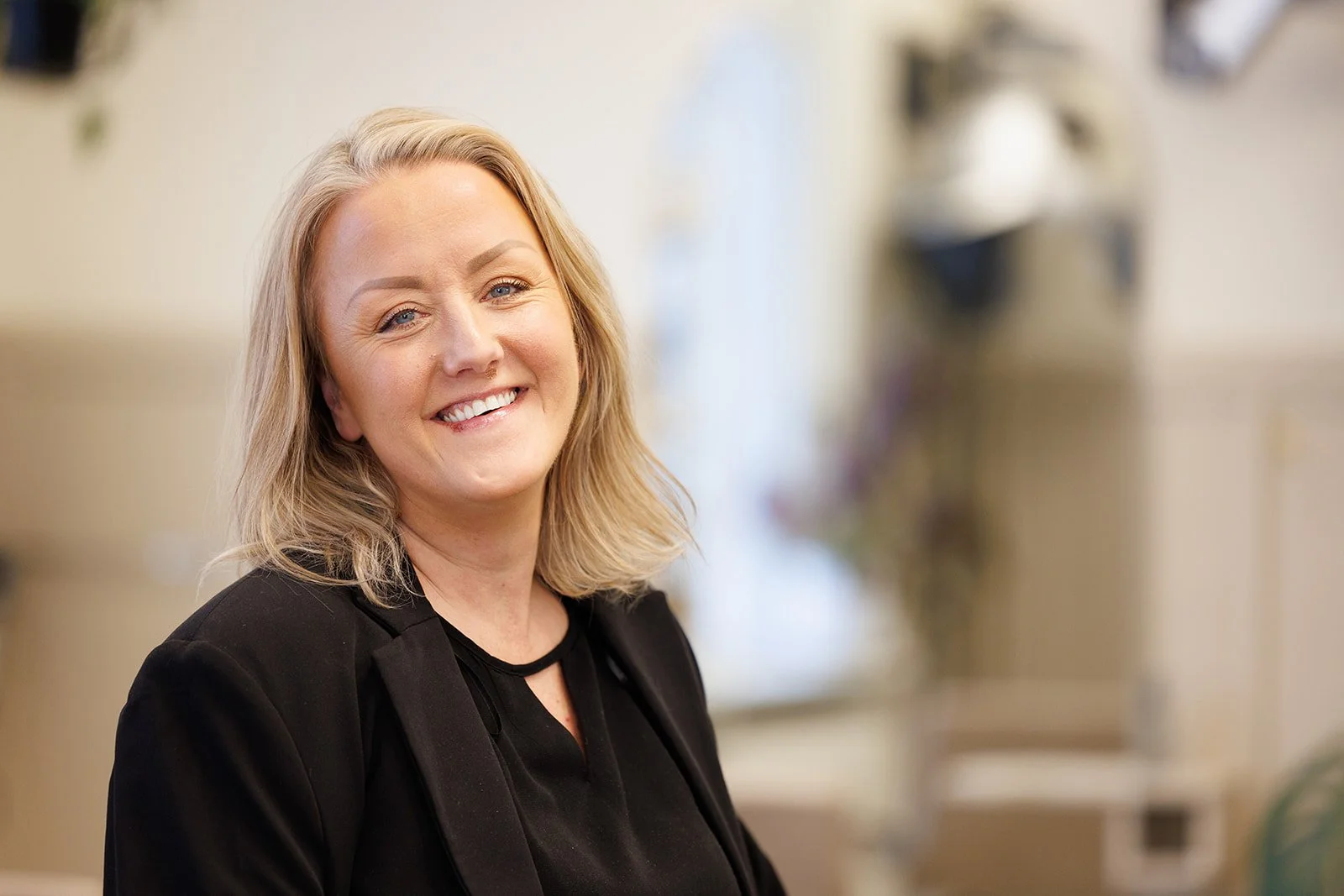 Anna Eriksson-Tjärnlund, frisör och Art Director