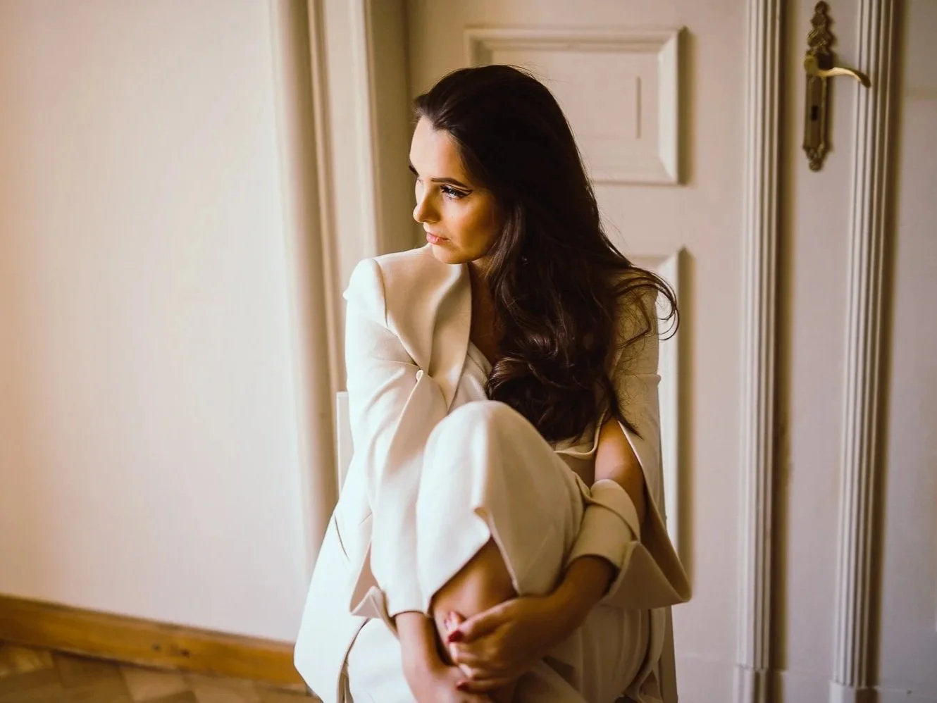 Zero przerysowania. 100% Twojej urody – od środka. Poznaj sekret aktorek 40+