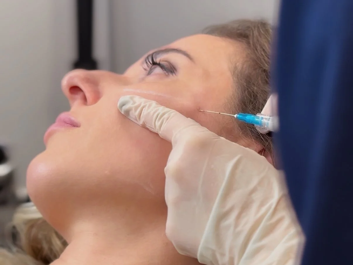 CaHA czy PLLA? – który stymulator tkankowy twardy wybrać?