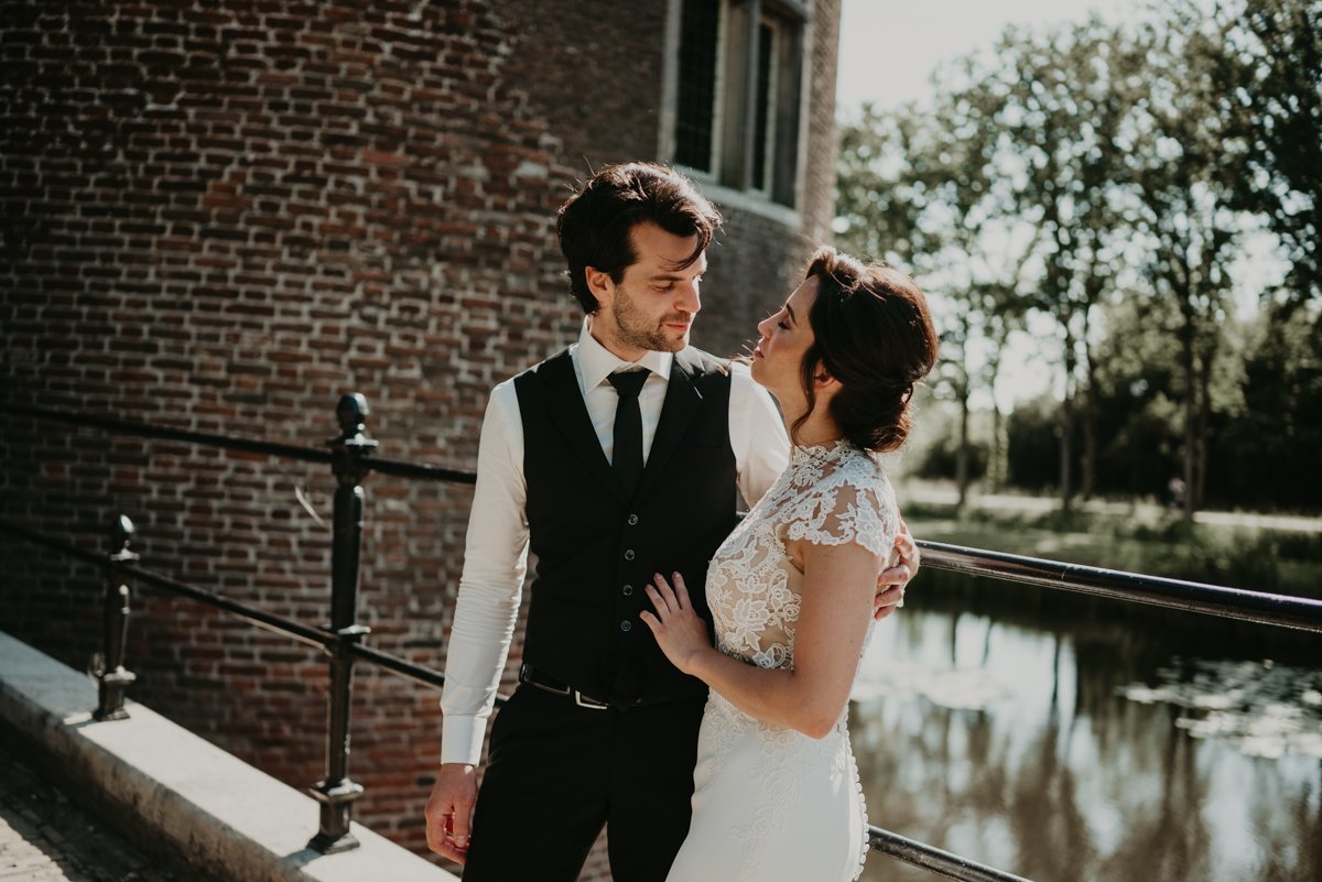 Trouwen in het Stadshuis van Den Bosch met feest bij Kasteel Dussen