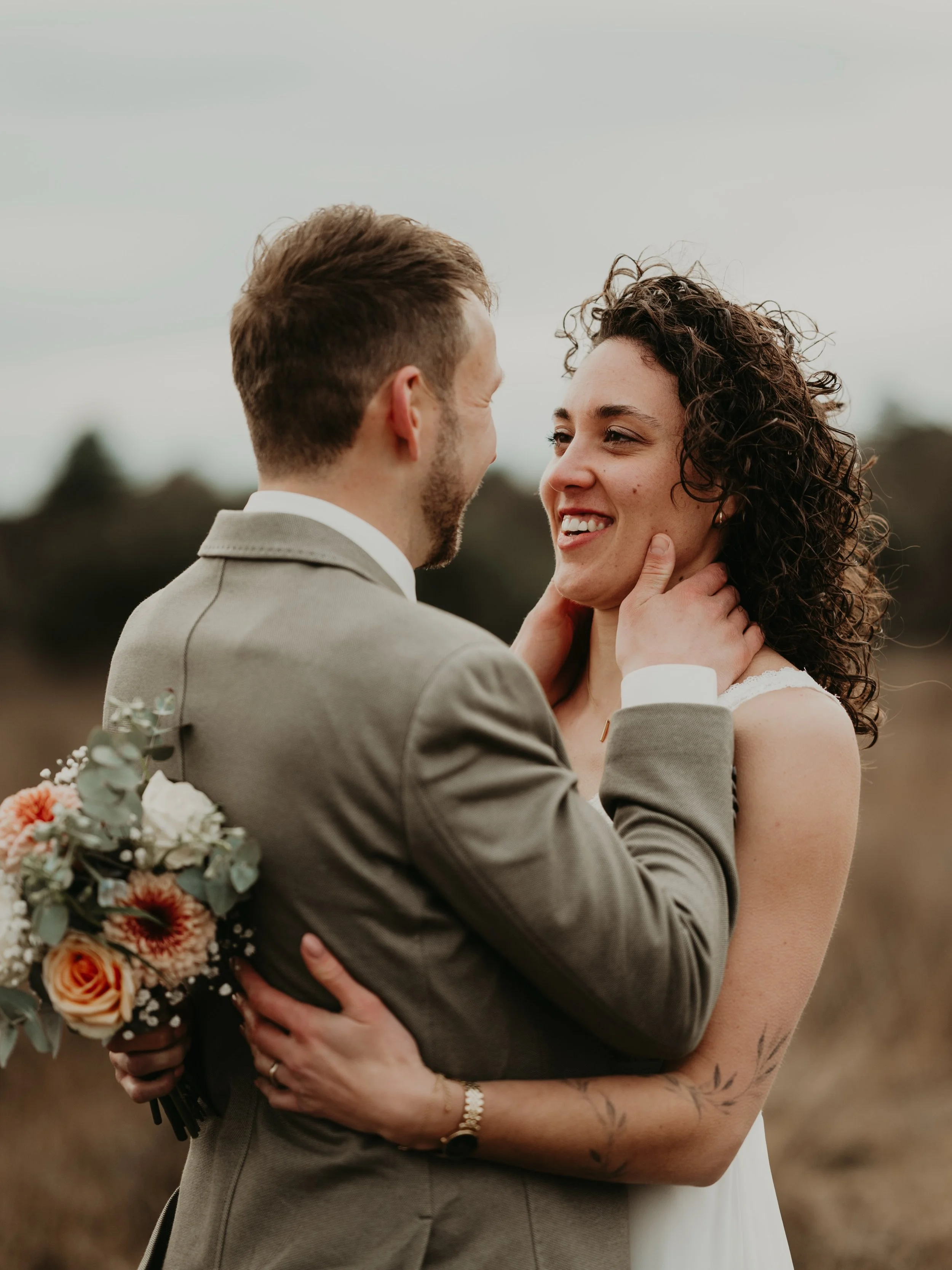 Trouwfotograaf voor jullie bruiloft? 💍📸

Terwijl het huidige trouwseizoen volop bezig is, heb ik alweer leuke gesprekken met toekomstige bruidsparen. Wat is het bijzonder om samen plannen te maken voor zo&rsquo;n mooie dag!

Wisten jullie dat je al