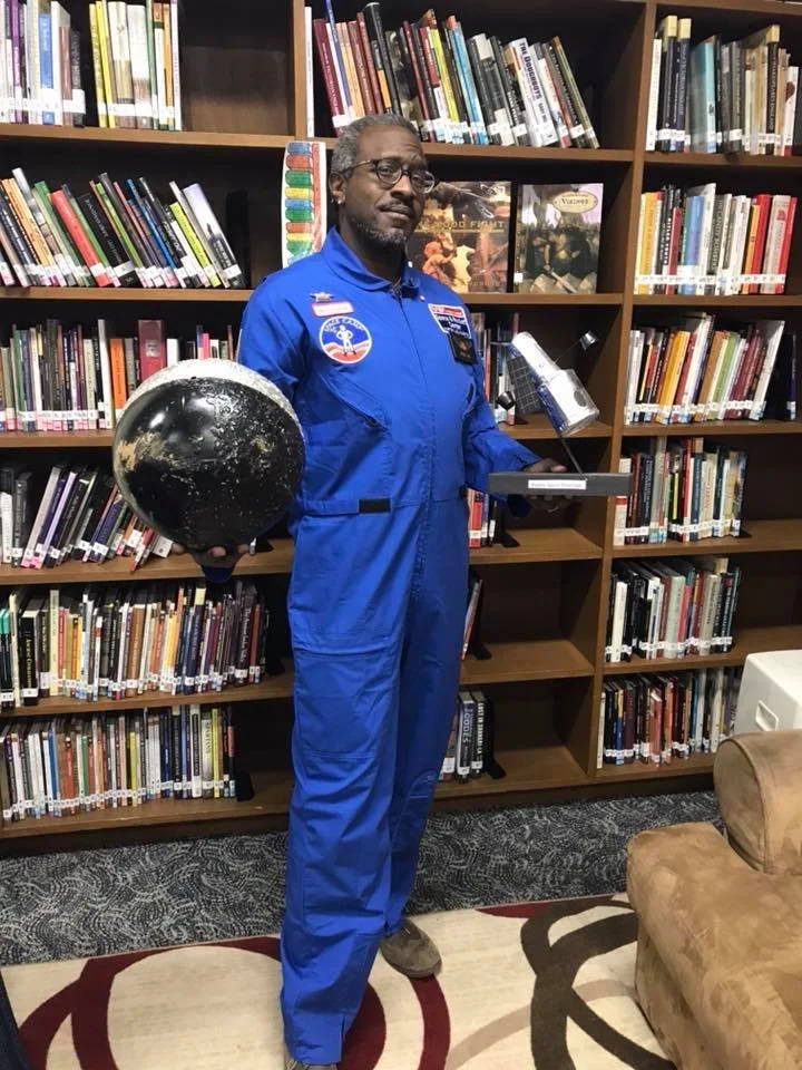 Current member of NHΣ and National Teacher Hall-of-Fame inductee 2026.