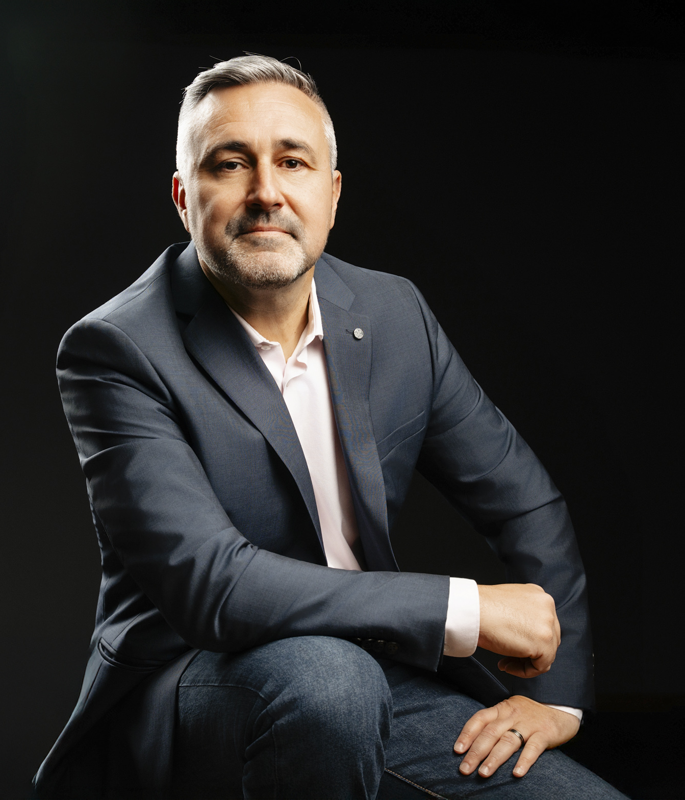 Jerome Viro, mentalist and keynote speaker for executives, PhD and author of 80 patents