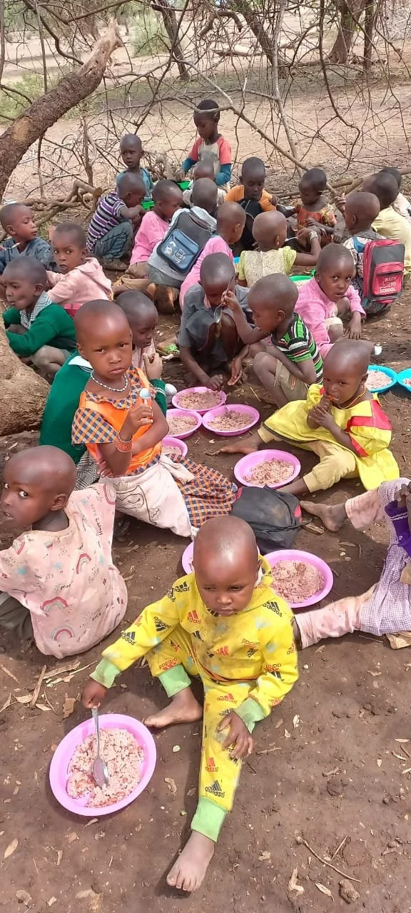 Kandisi, Kenya, Canteen